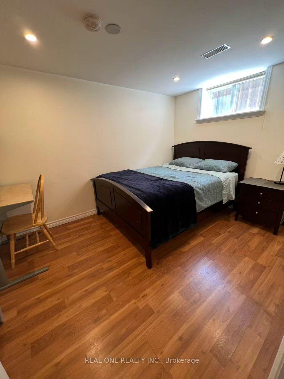 Photo 7 of Unit Bsmt, 58 Sewell Drive, Oakville, College Park — HOMEH