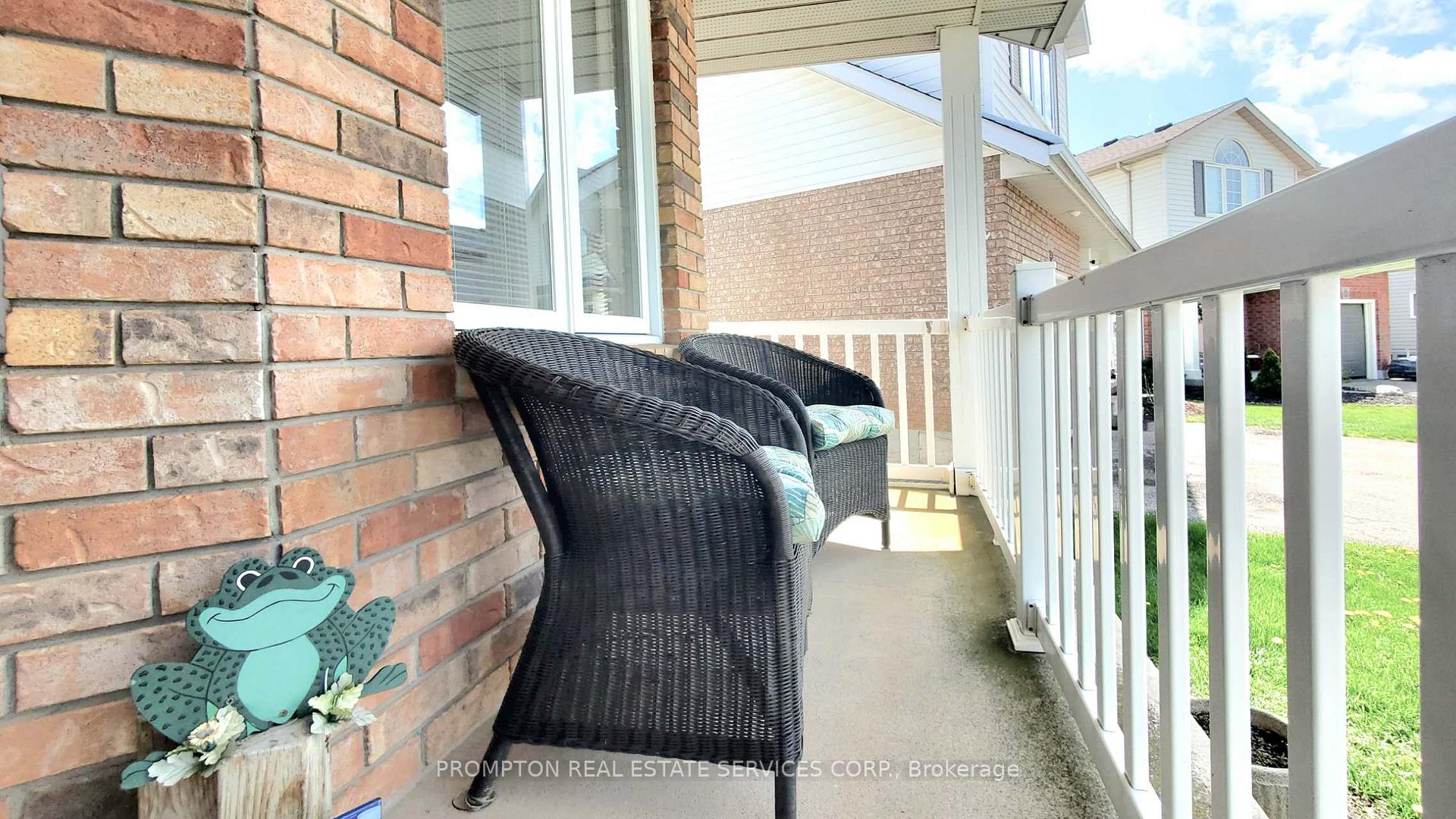 Photo 7 of 7410 Trinity Court, Niagara Falls, Mt. Carmel — HOMEH