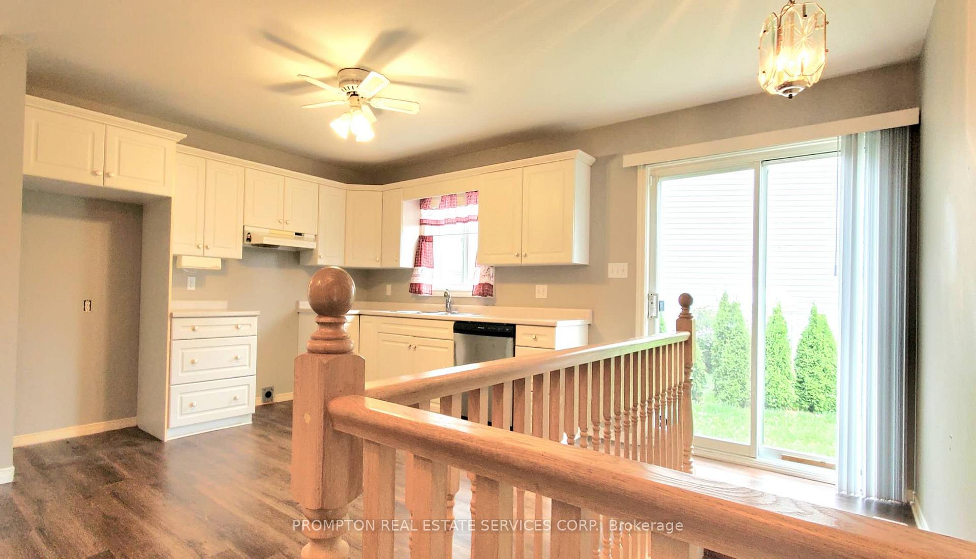 Photo 16 of 7410 Trinity Court, Niagara Falls, Mt. Carmel — HOMEH
