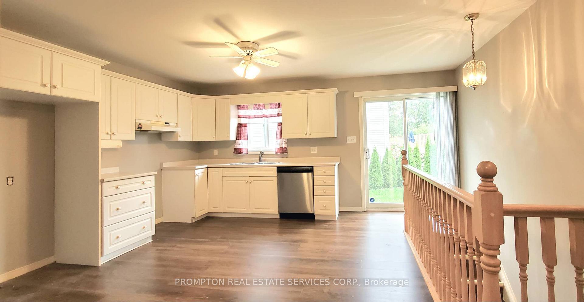 Photo 18 of 7410 Trinity Court, Niagara Falls, Mt. Carmel — HOMEH