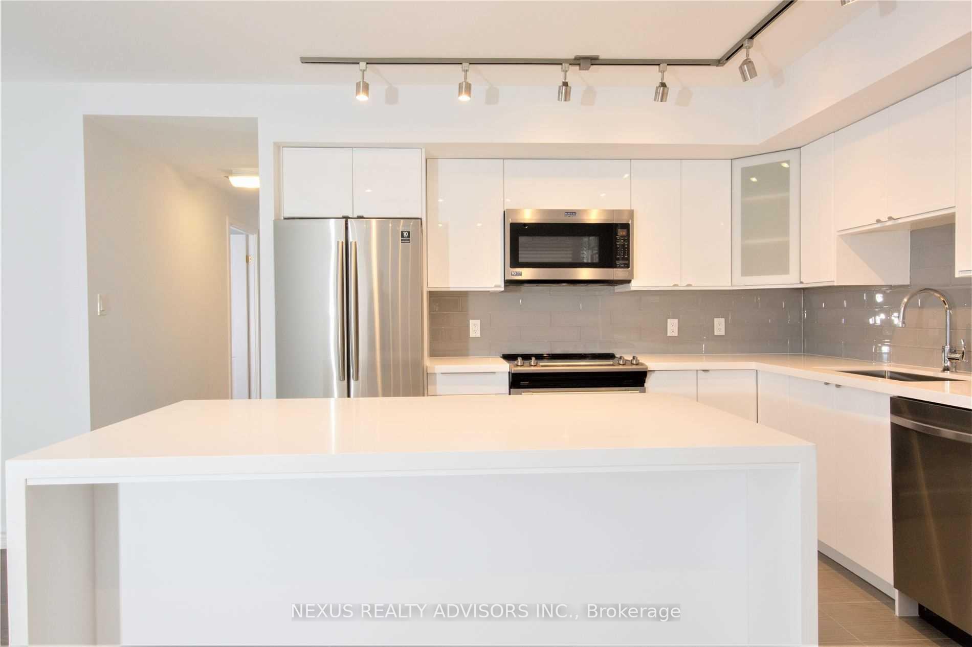 Photo 2 of Unit 2008, 25 The Esplanade, Toronto, Waterfront Communities — HOMEH