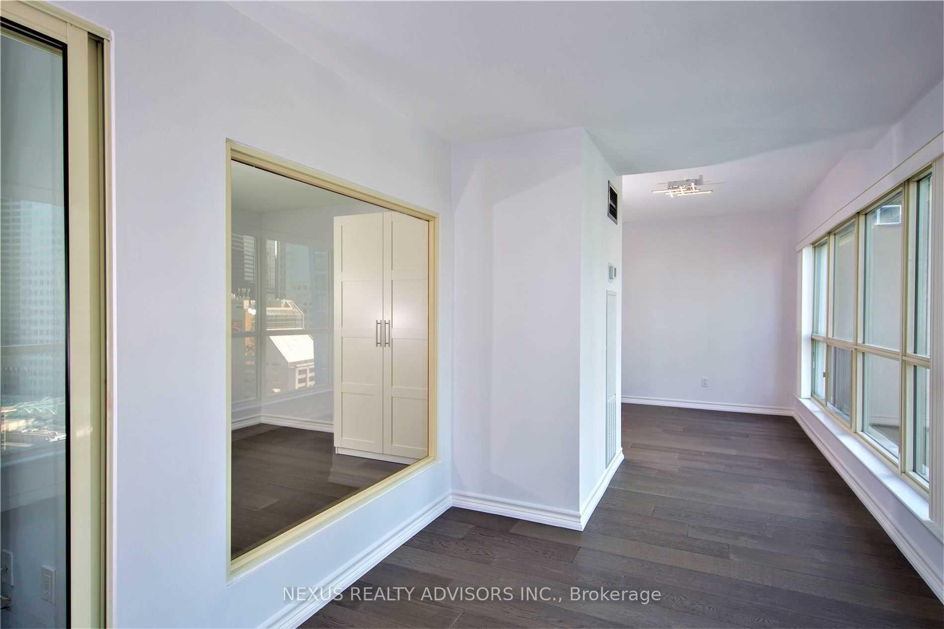 Photo 15 of Unit 2008, 25 The Esplanade, Toronto, Waterfront Communities — HOMEH