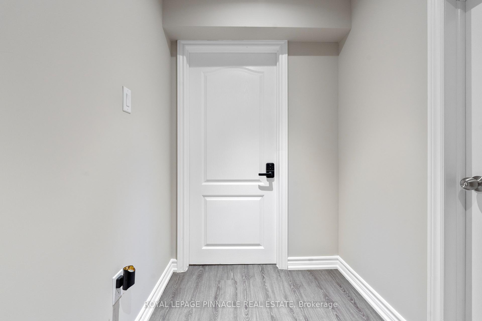 Photo 5 of 3265 Topeka Drive, Mississauga, Churchill Meadows — HOMEH