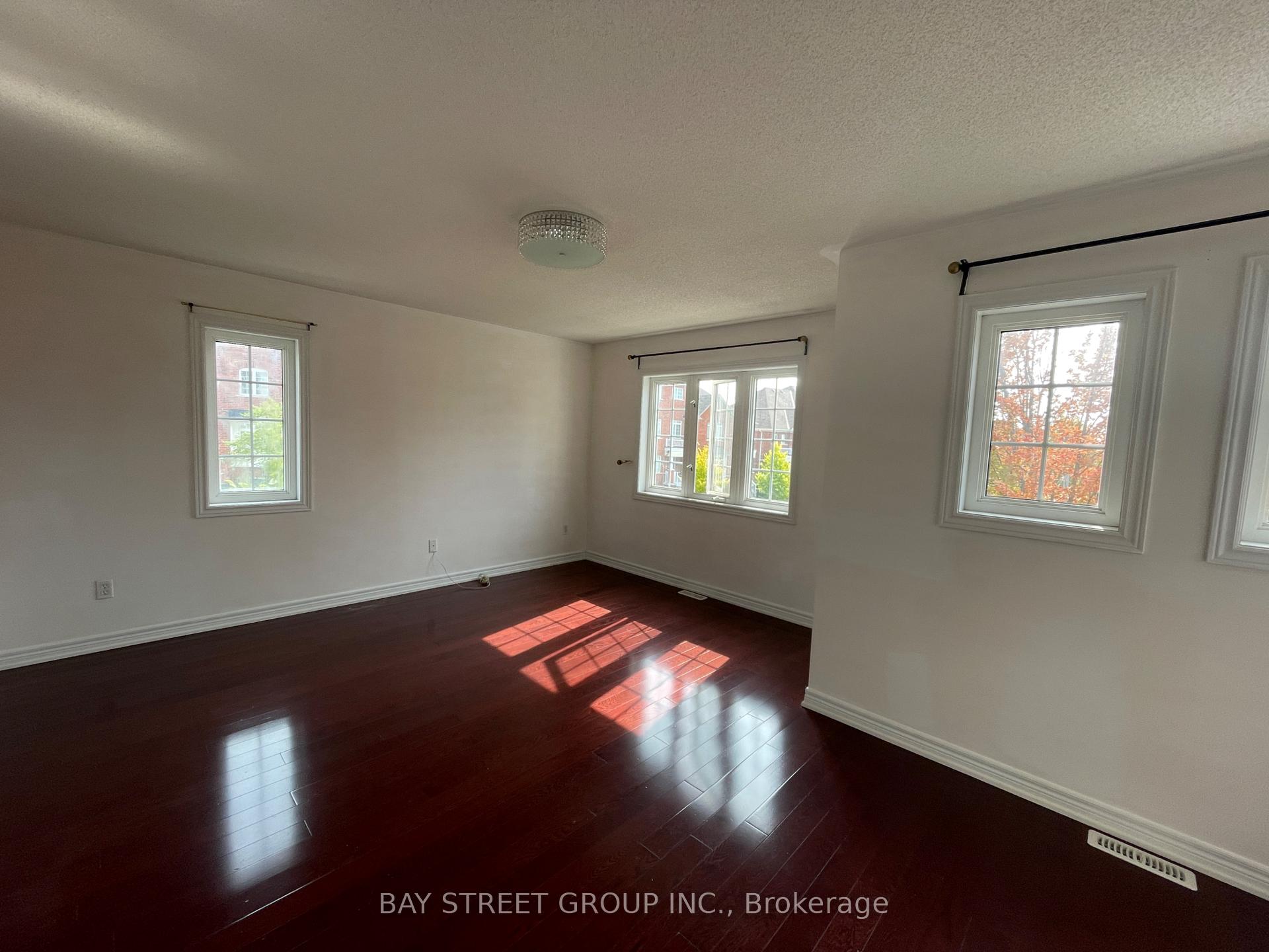 Photo 1 of 2 Willow Trail Road, Markham, Greensborough — HOMEH