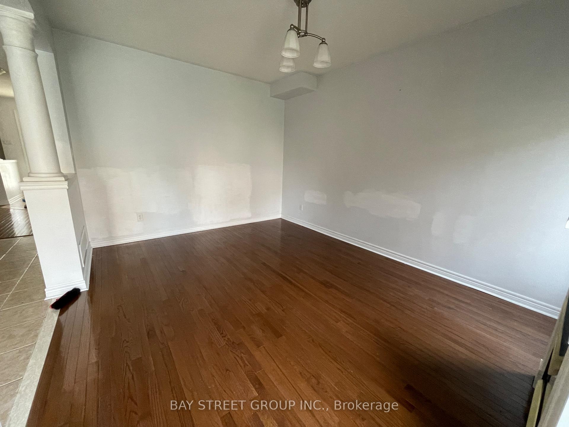 Photo 16 of 2 Willow Trail Road, Markham, Greensborough — HOMEH