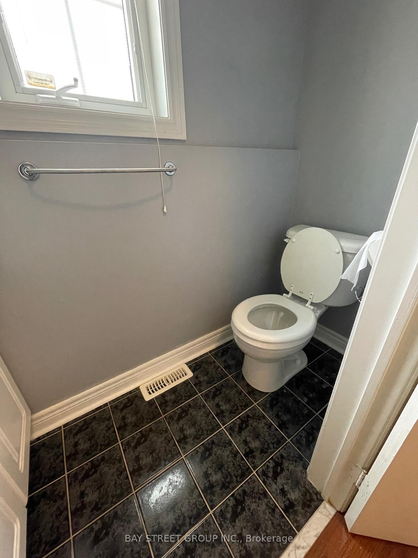 Photo 17 of 2 Willow Trail Road, Markham, Greensborough — HOMEH