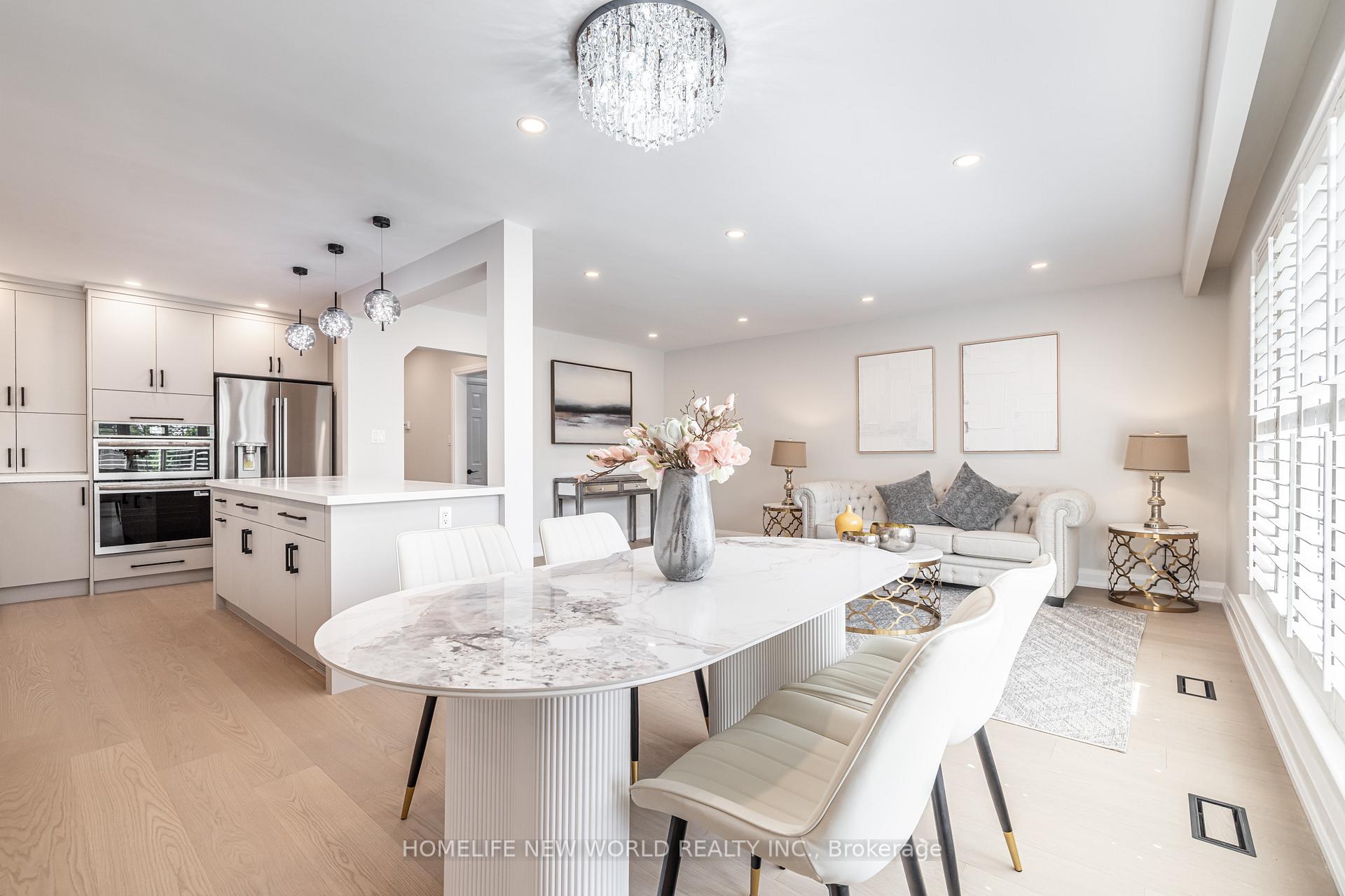 Photo 7 of 192 Combe Avenue, North York, Bathurst Manor — HOMEH