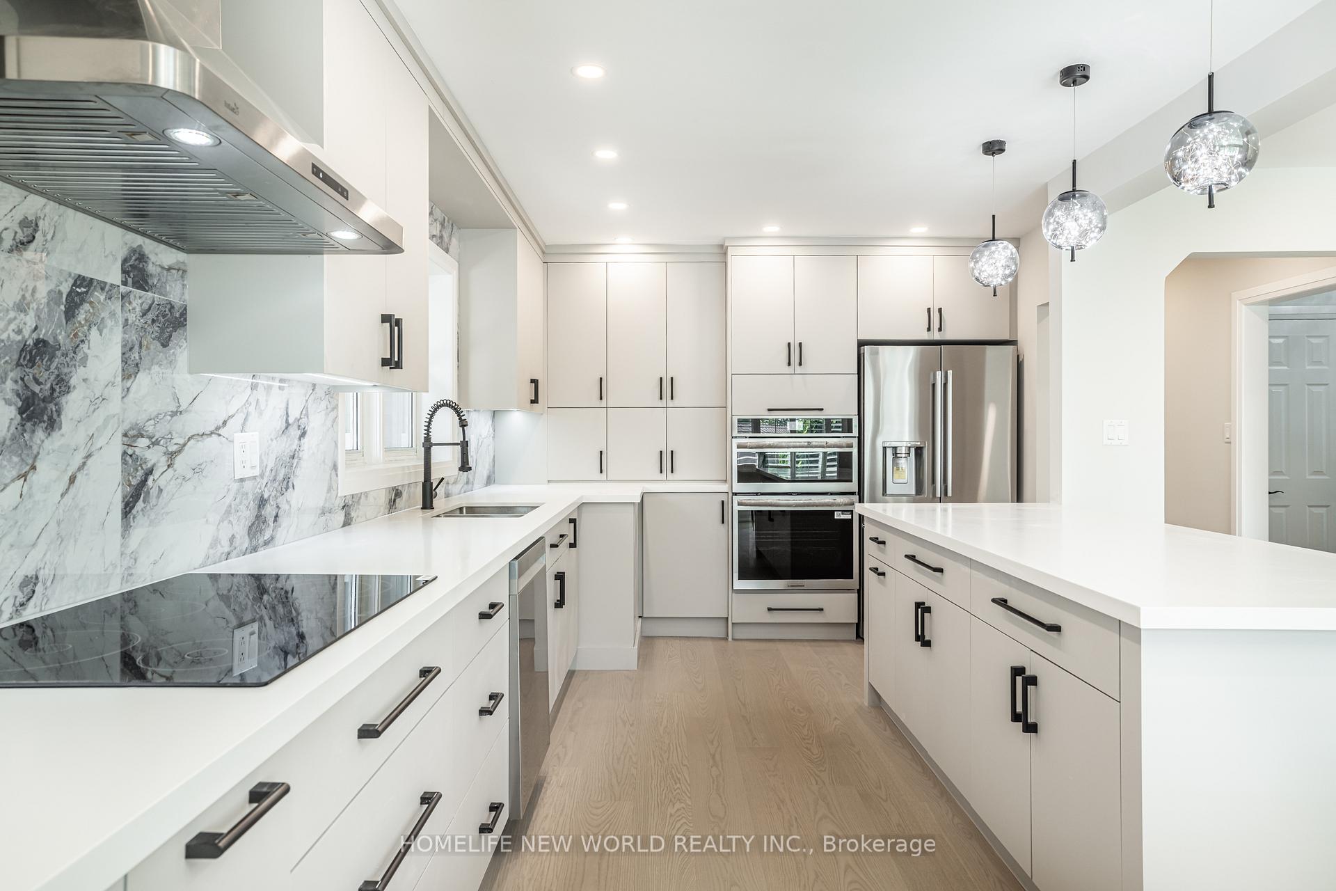 Photo 8 of 192 Combe Avenue, North York, Bathurst Manor — HOMEH
