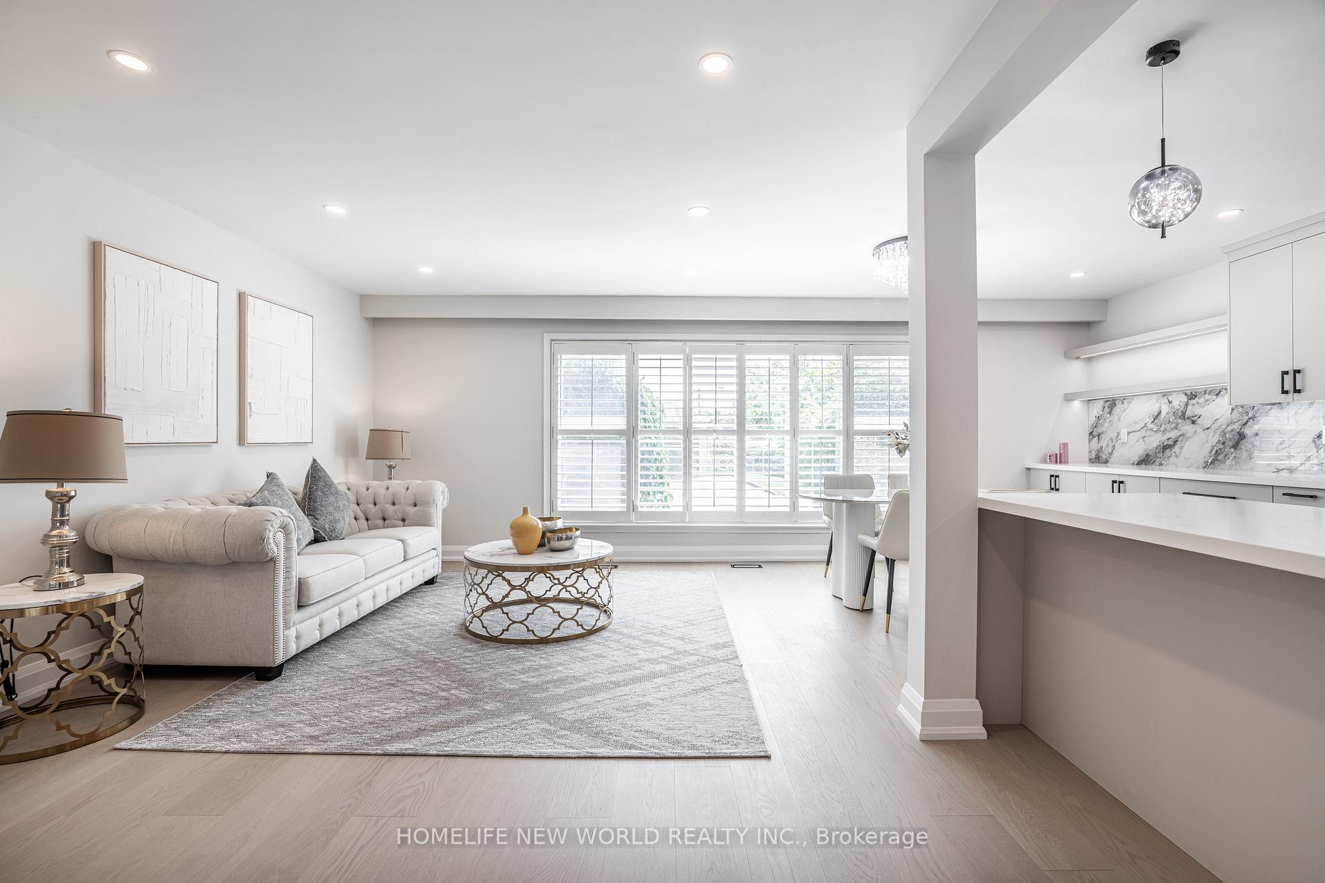 Photo 9 of 192 Combe Avenue, North York, Bathurst Manor — HOMEH