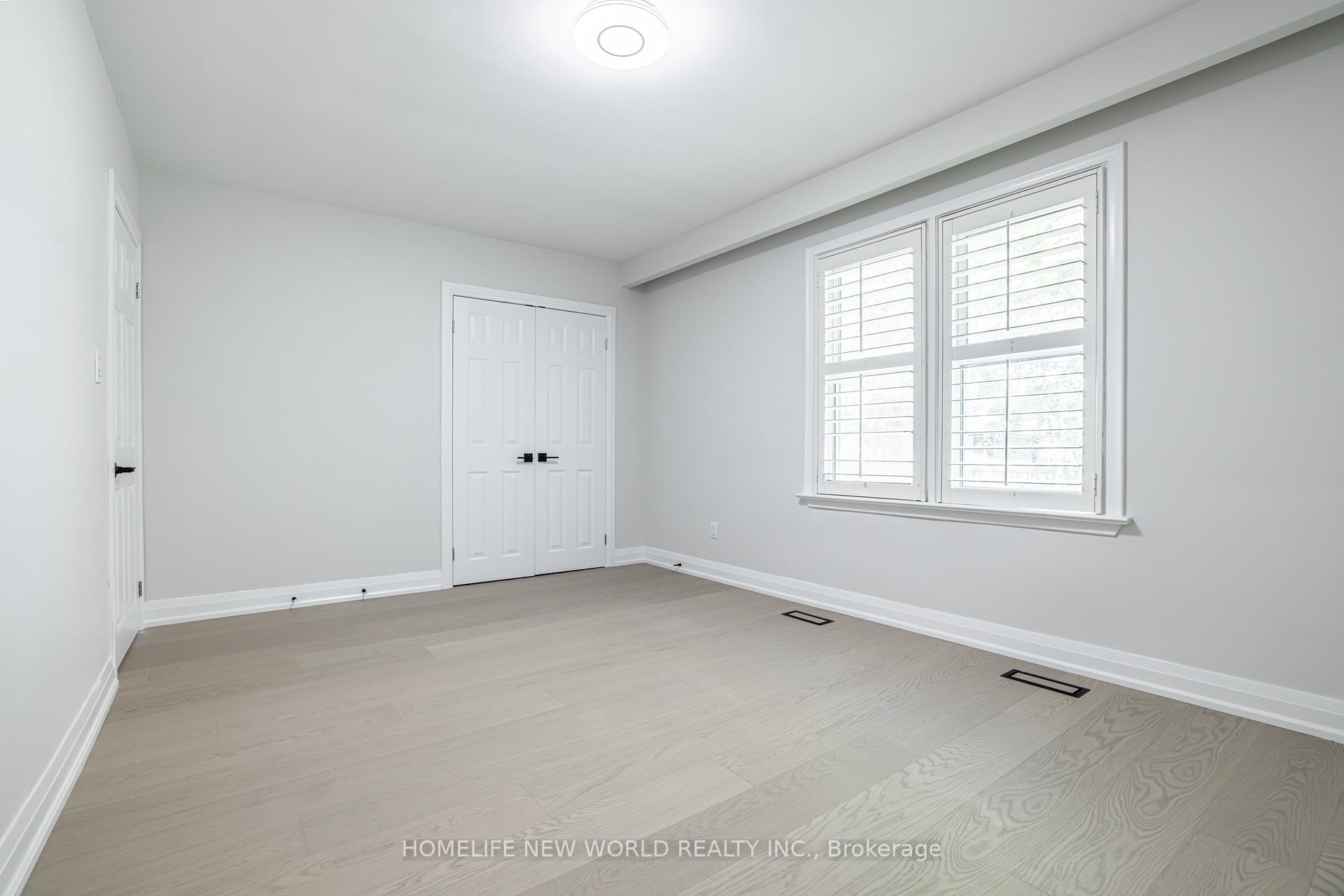 Photo 13 of 192 Combe Avenue, North York, Bathurst Manor — HOMEH