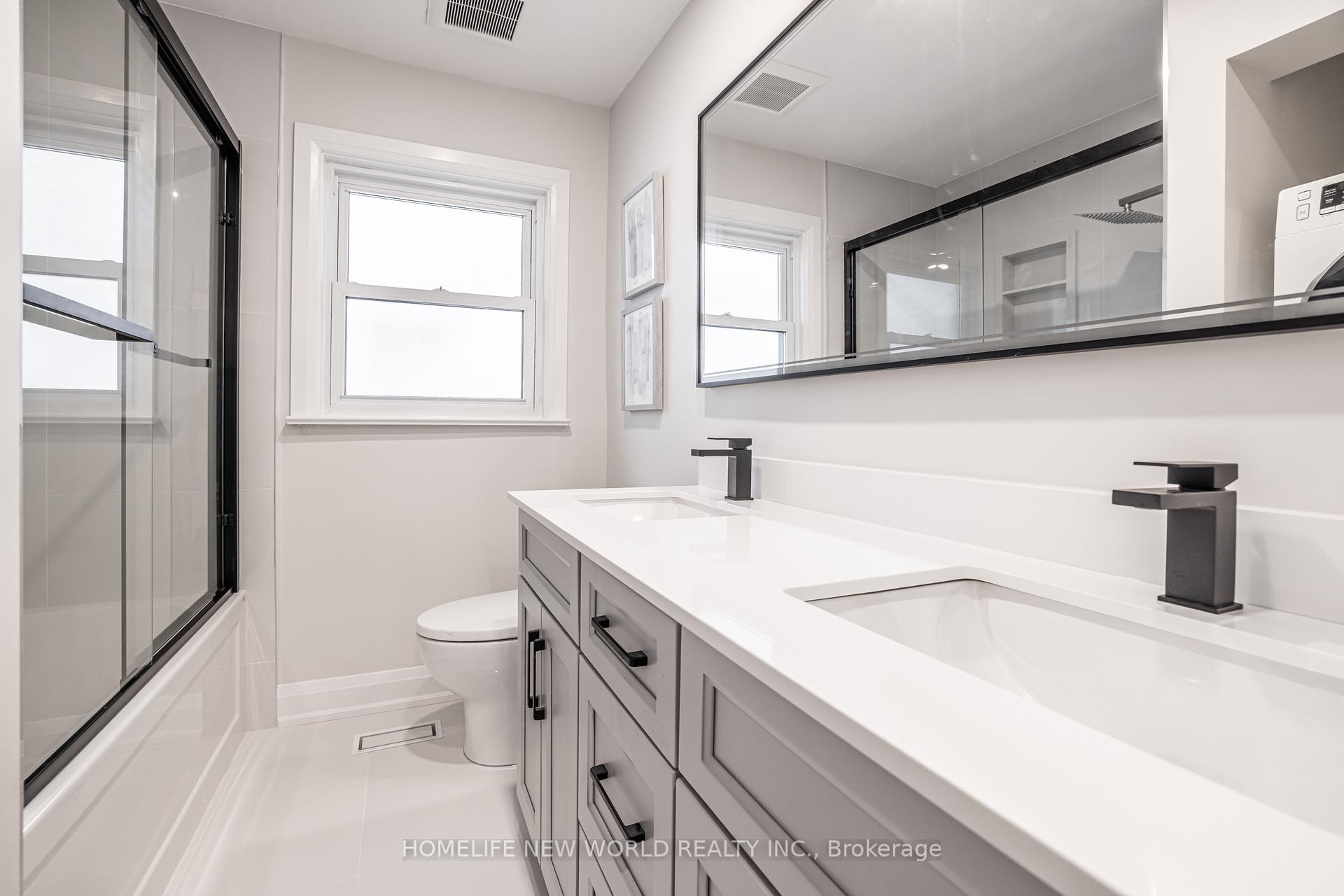 Photo 15 of 192 Combe Avenue, North York, Bathurst Manor — HOMEH