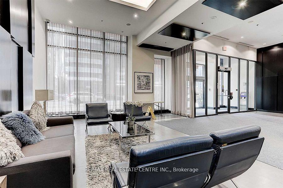 Photo 3 of Unit 2104, 4070 Confederation Parkway, Mississauga, City Centre — HOMEH