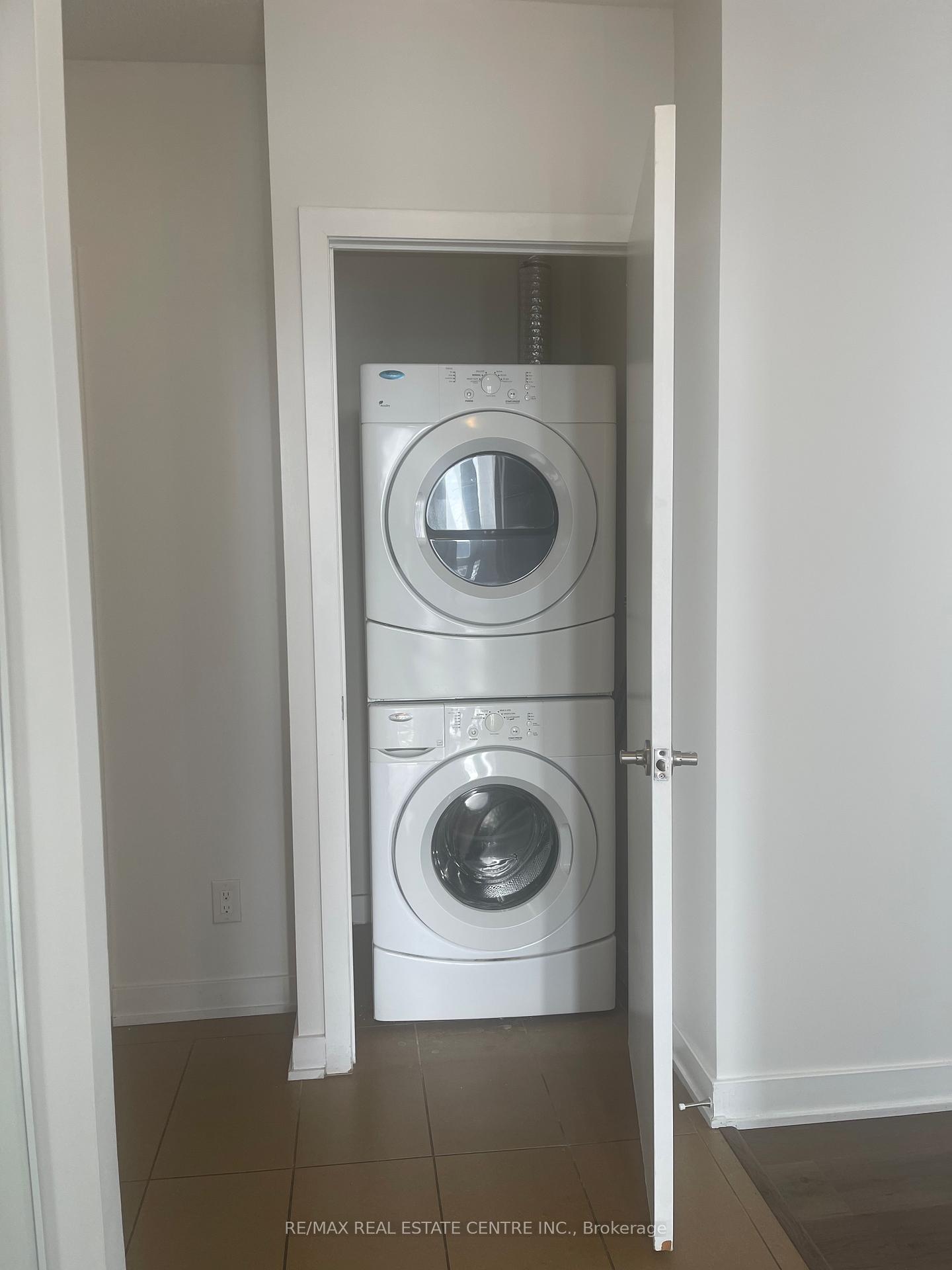 Photo 7 of Unit 2104, 4070 Confederation Parkway, Mississauga, City Centre — HOMEH