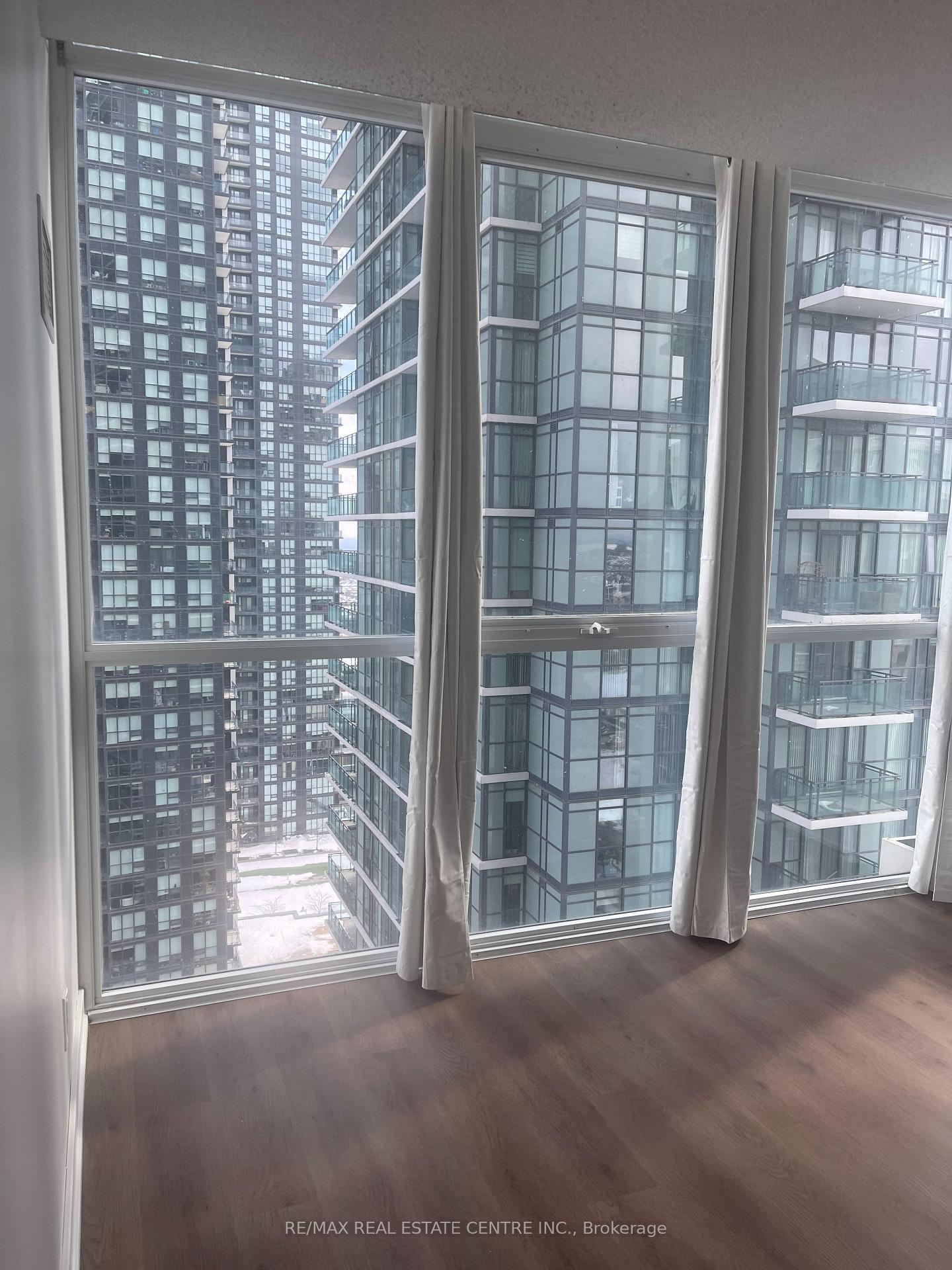 Photo 15 of Unit 2104, 4070 Confederation Parkway, Mississauga, City Centre — HOMEH