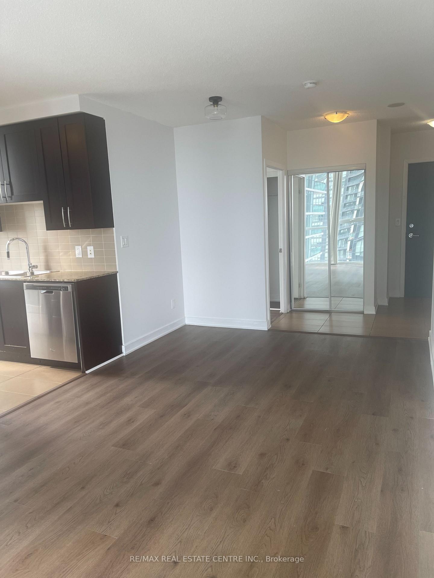 Photo 17 of Unit 2104, 4070 Confederation Parkway, Mississauga, City Centre — HOMEH