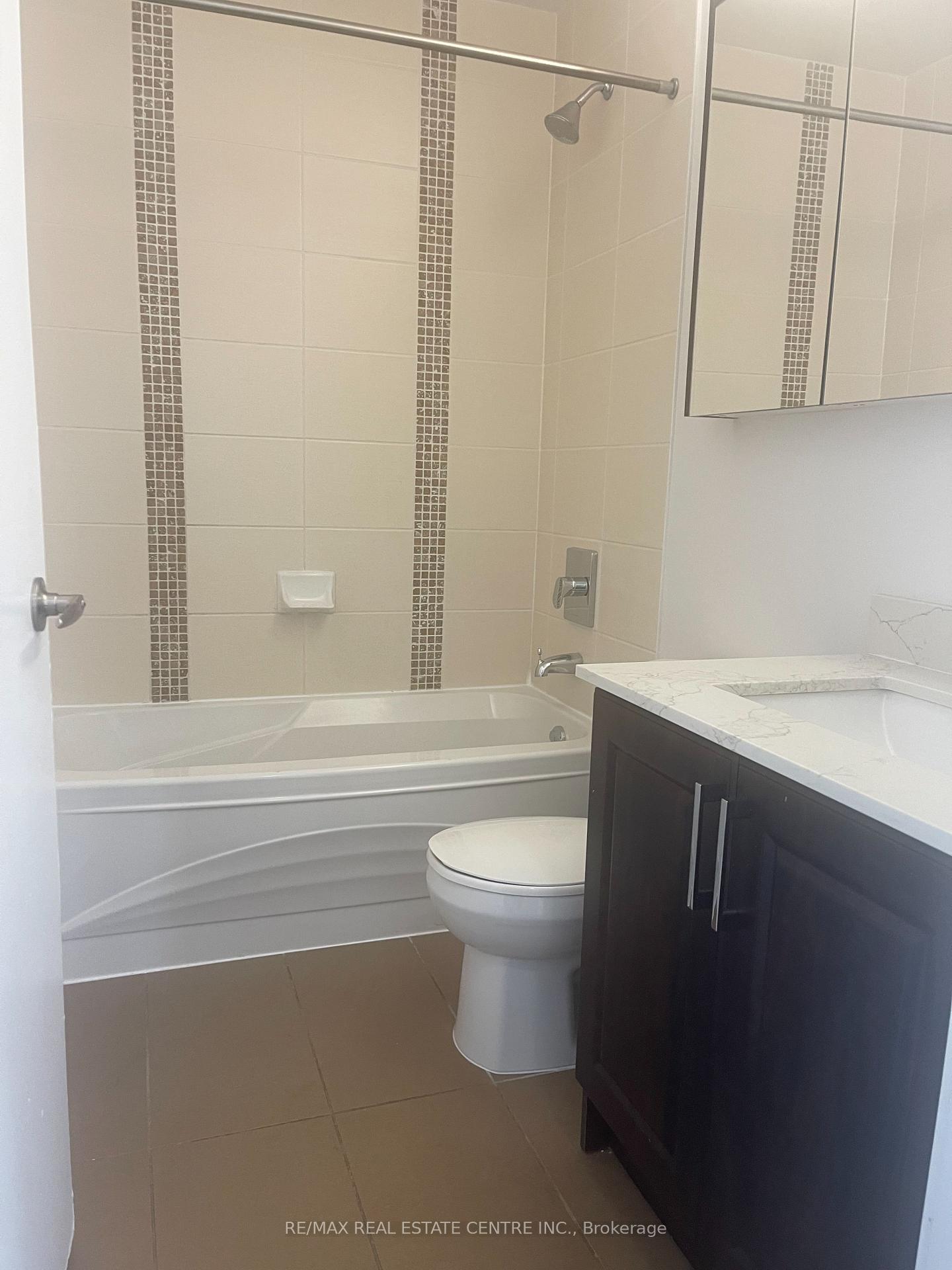 Photo 25 of Unit 2104, 4070 Confederation Parkway, Mississauga, City Centre — HOMEH