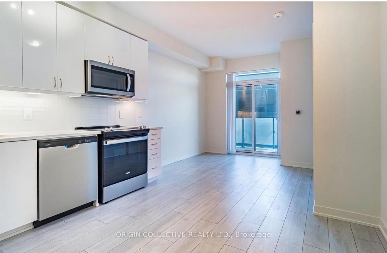 Photo 3 of Unit 810, 38 Annie Craig Drive, Etobicoke, Mimico — HOMEH