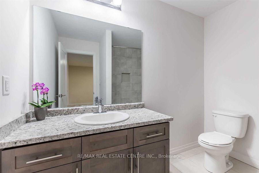 Photo 9 of 101 Greenwich Avenue, Hamilton, Stoney Creek Mountain — HOMEH