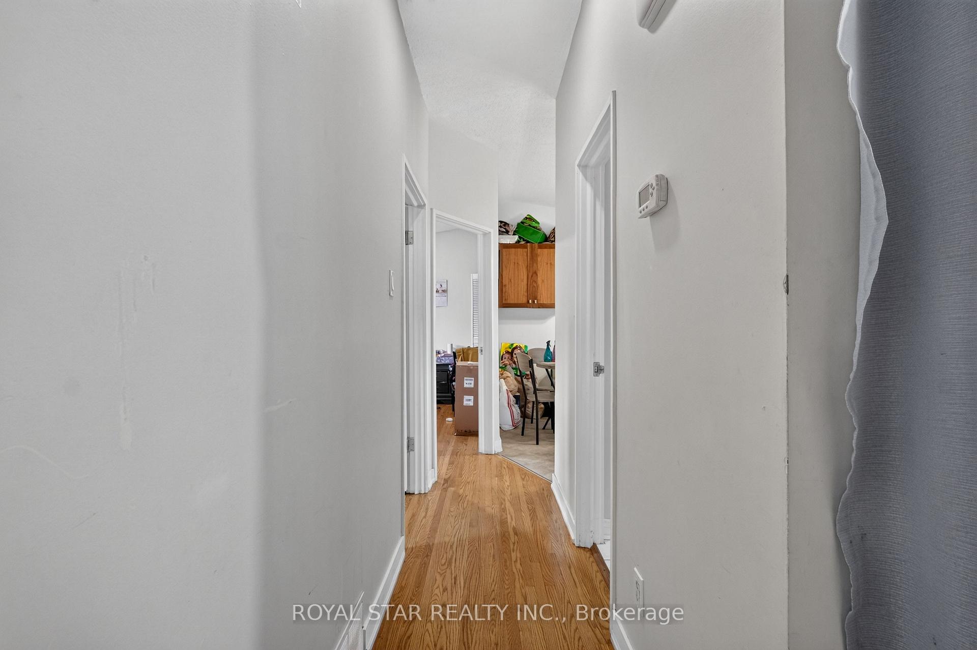Photo 16 of Unit top floor, 1016 Connery Avenue, Ottawa, Elmvale Acres/Urbandale — HOMEH