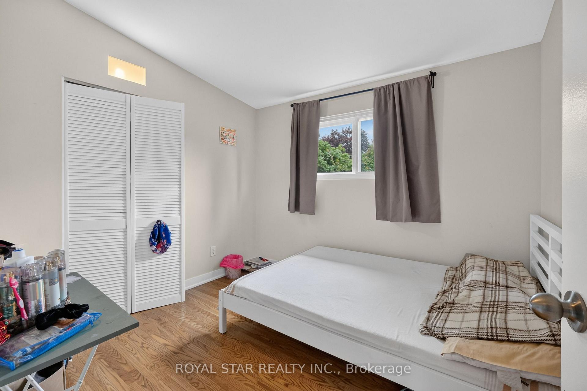 Photo 20 of Unit top floor, 1016 Connery Avenue, Ottawa, Elmvale Acres/Urbandale — HOMEH