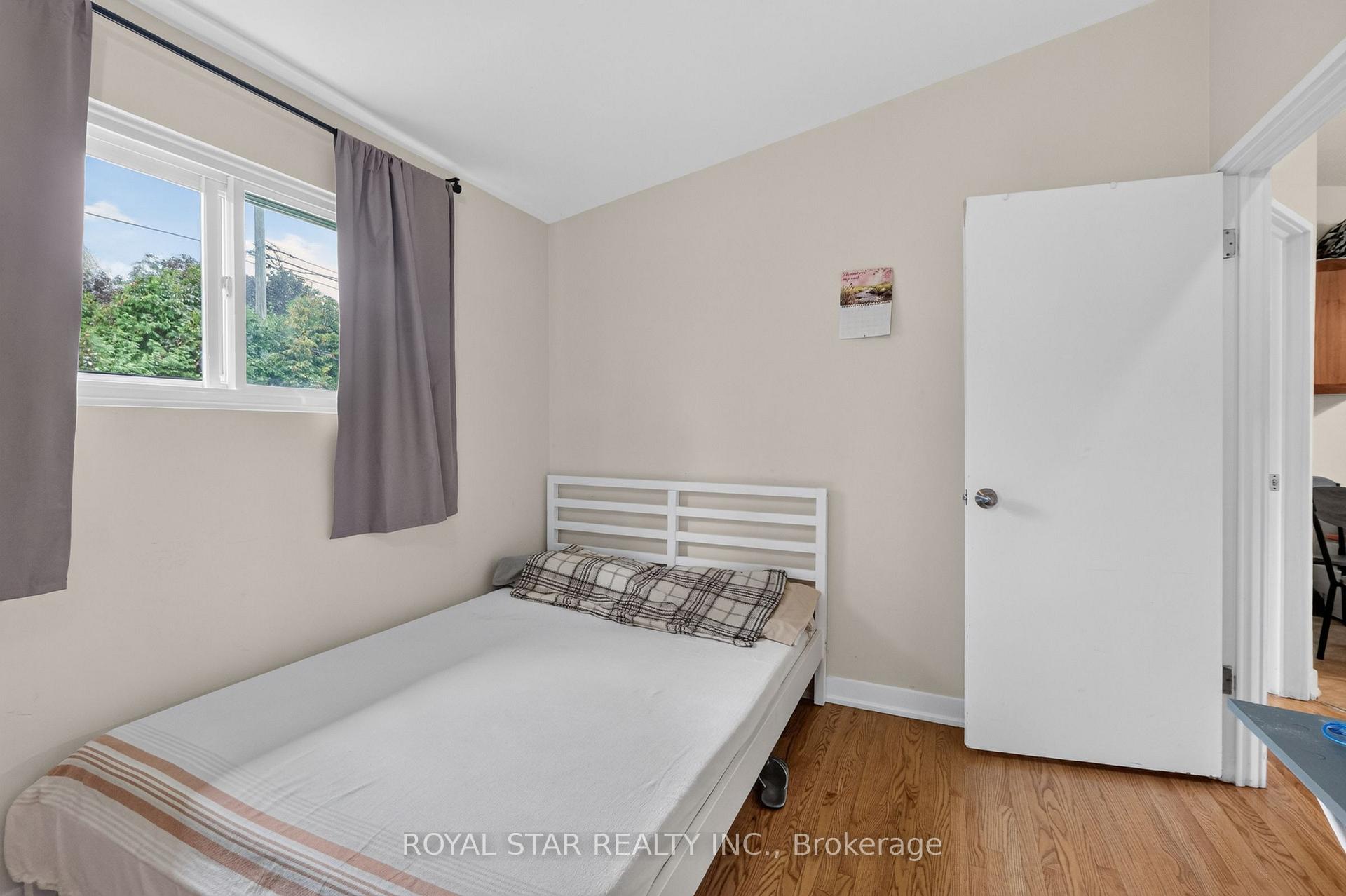 Photo 21 of Unit top floor, 1016 Connery Avenue, Ottawa, Elmvale Acres/Urbandale — HOMEH