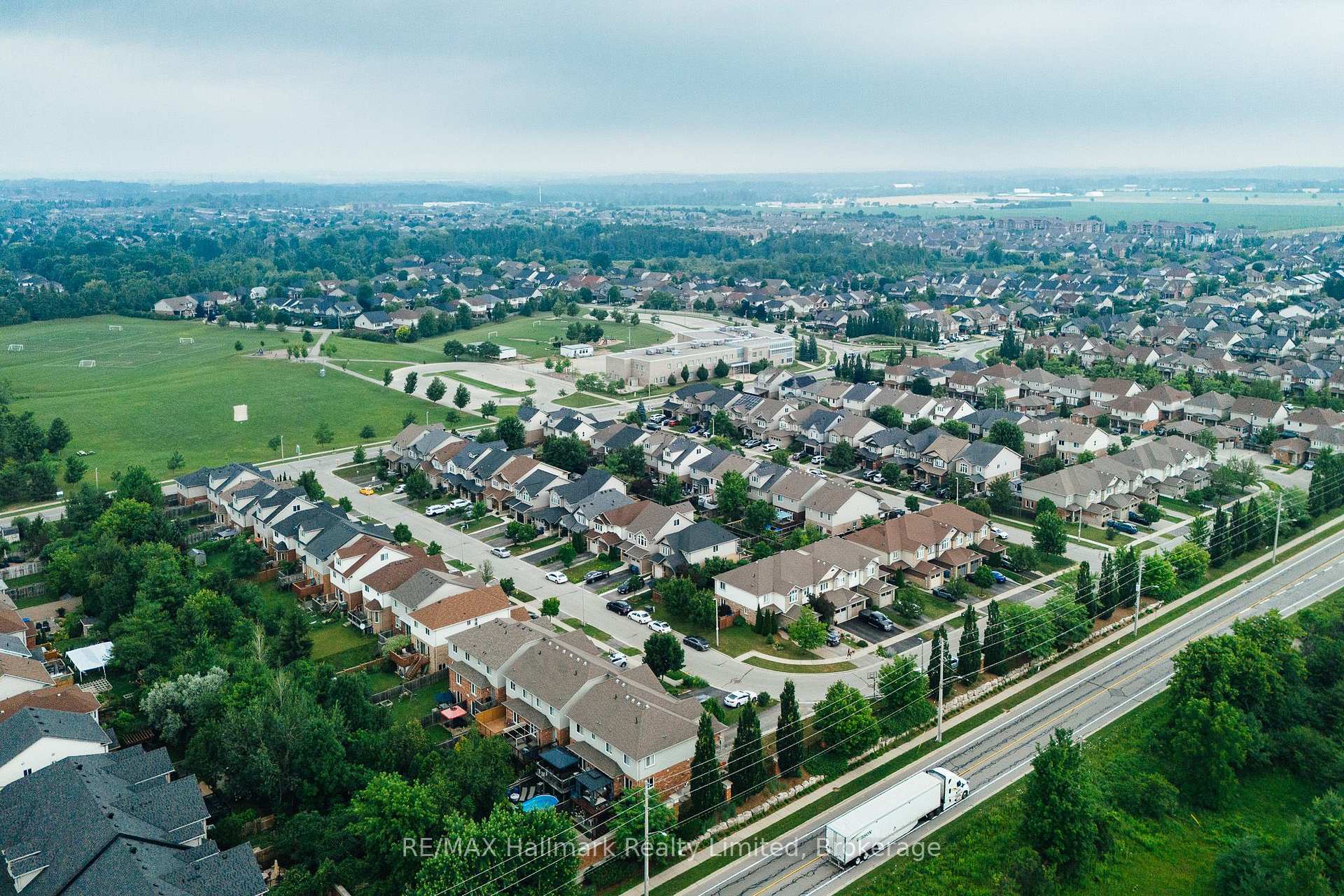 Photo 2 of 27 Wilkie Crescent, Guelph, Pineridge/Westminster Woods — HOMEH