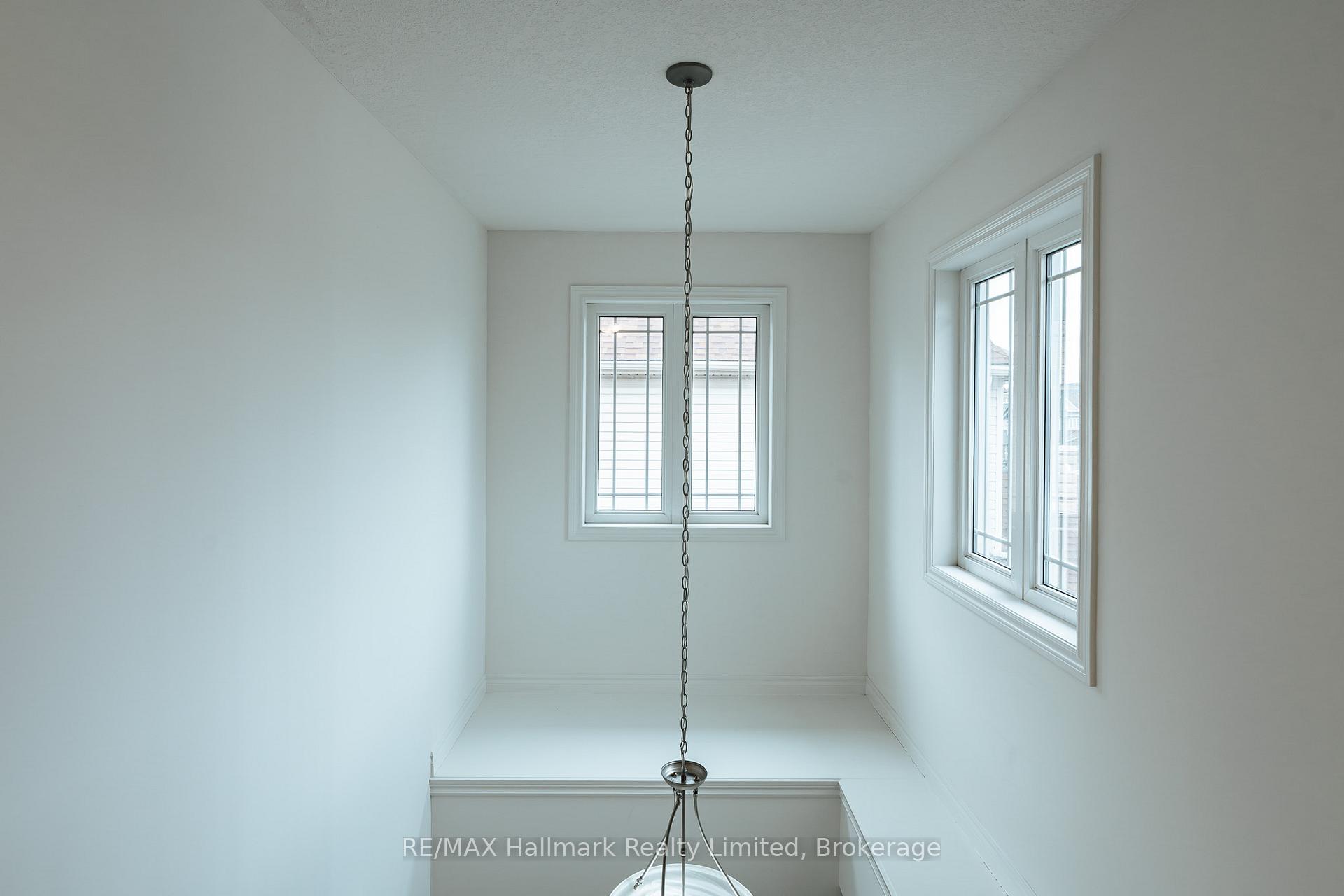 Photo 14 of 27 Wilkie Crescent, Guelph, Pineridge/Westminster Woods — HOMEH