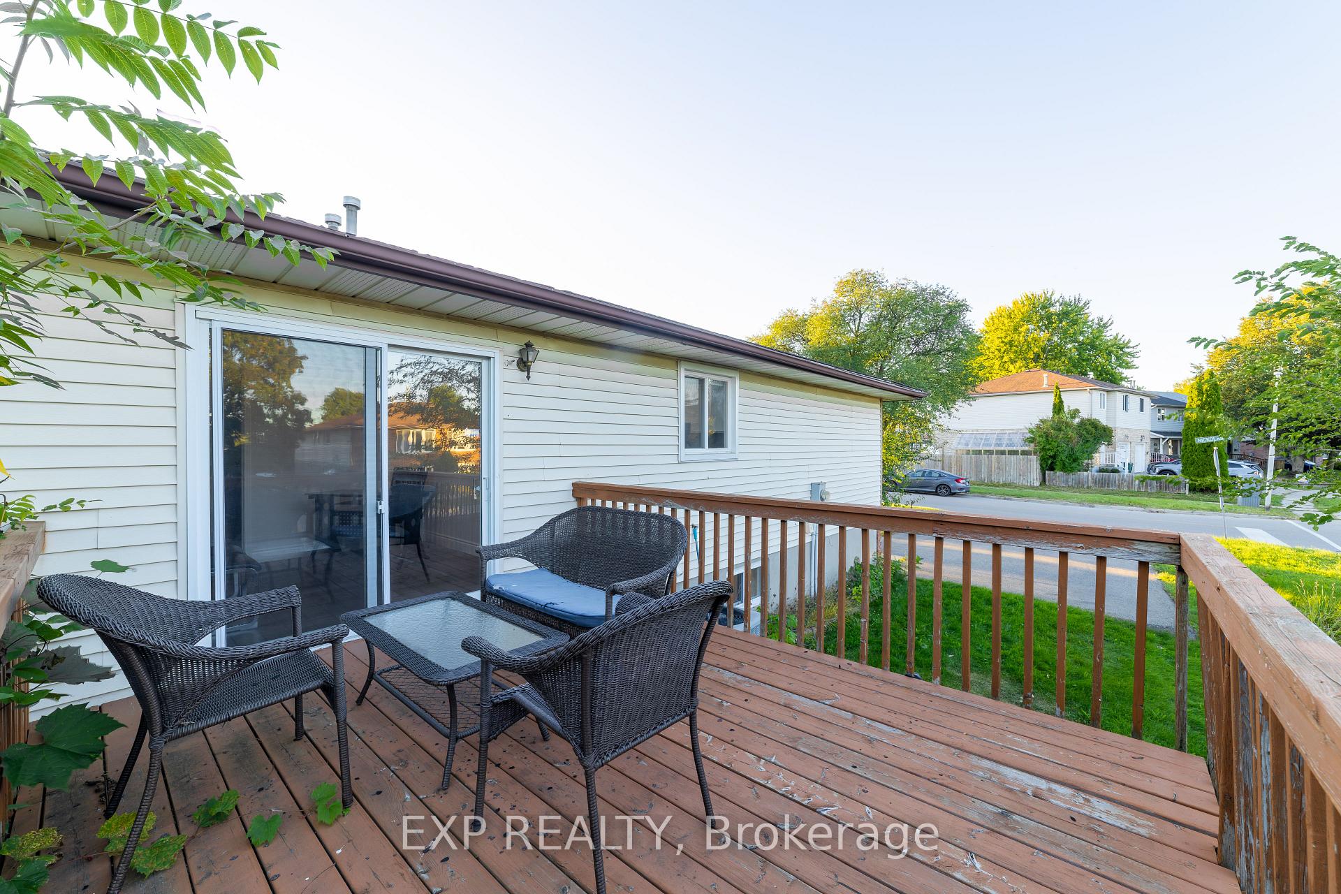 Photo 17 of 137 Nickolas Crescent, Cambridge, Silver Heights — HOMEH