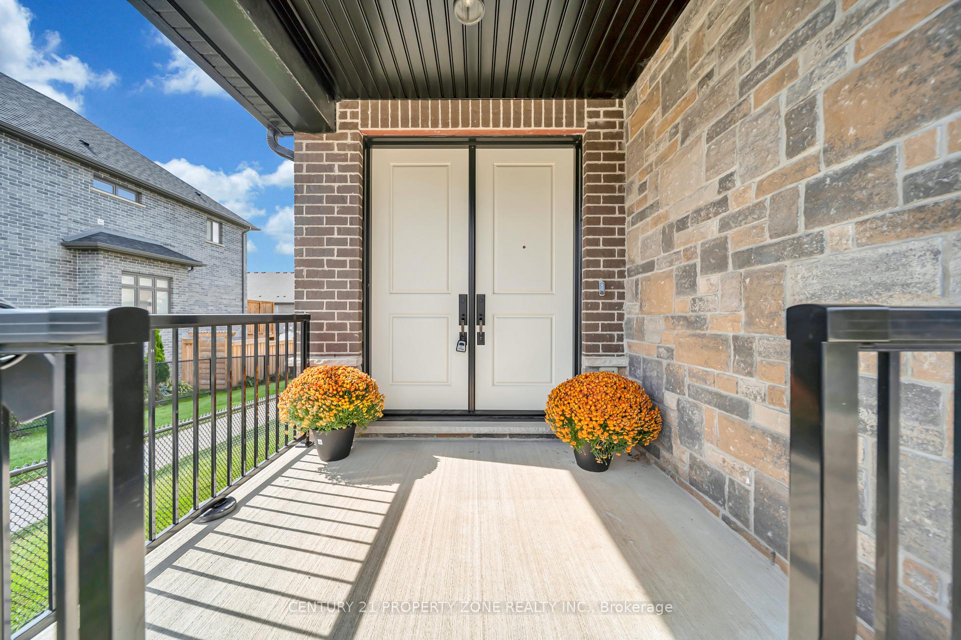 Photo 9 of 187 Forest Creek Drive, Kitchener, Pioneer Park/Doon/Wyldwoods — HOMEH