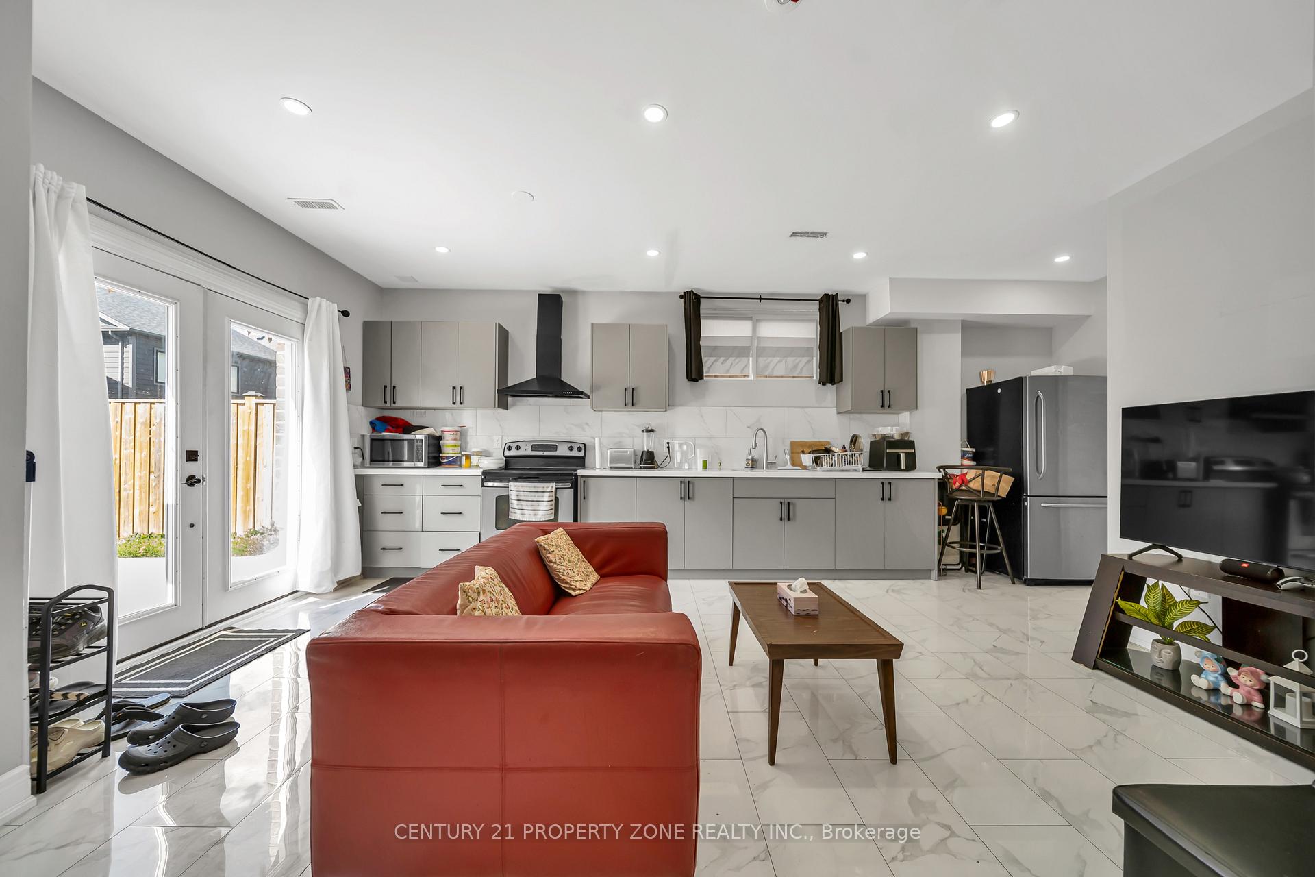 Photo 17 of 187 Forest Creek Drive, Kitchener, Pioneer Park/Doon/Wyldwoods — HOMEH