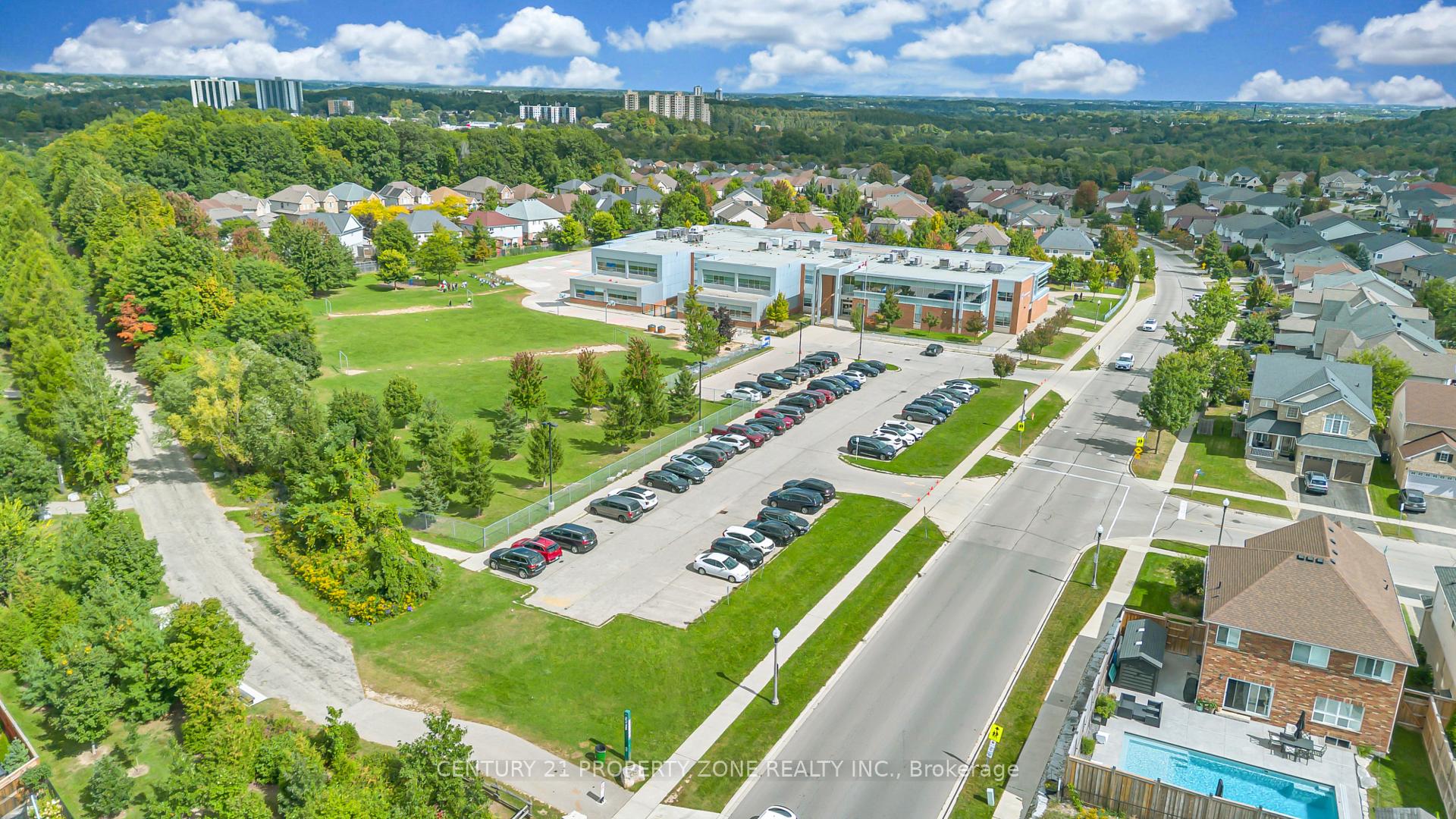 Photo 60 of 187 Forest Creek Drive, Kitchener, Pioneer Park/Doon/Wyldwoods — HOMEH