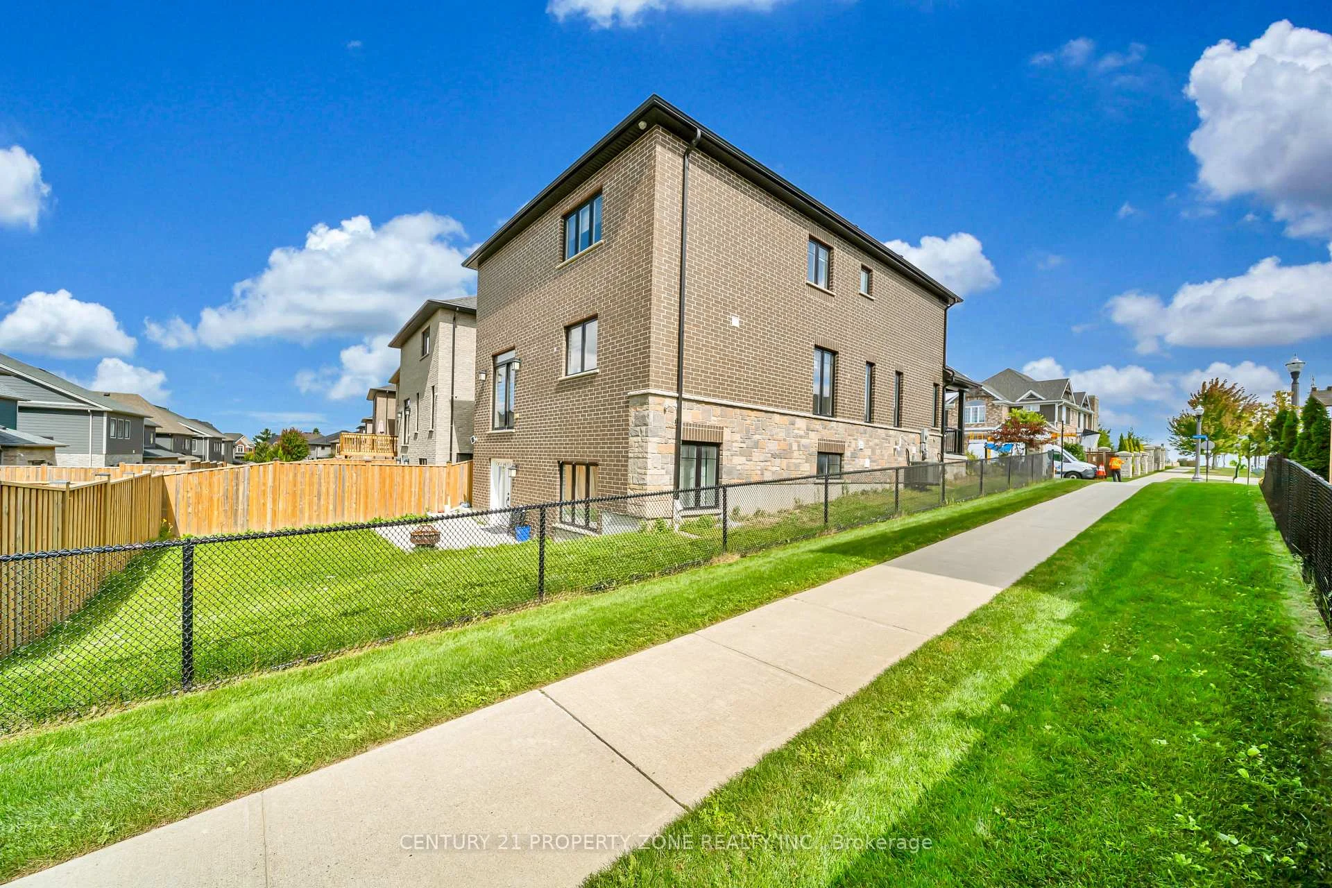 Photo 50 of 187 Forest Creek Drive, Kitchener, Pioneer Park/Doon/Wyldwoods — HOMEH