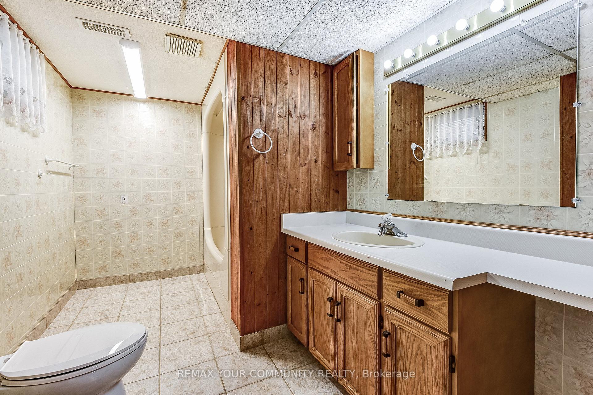 Photo 23 of 53 Glory Crescent, Scarborough, West Hill — HOMEH