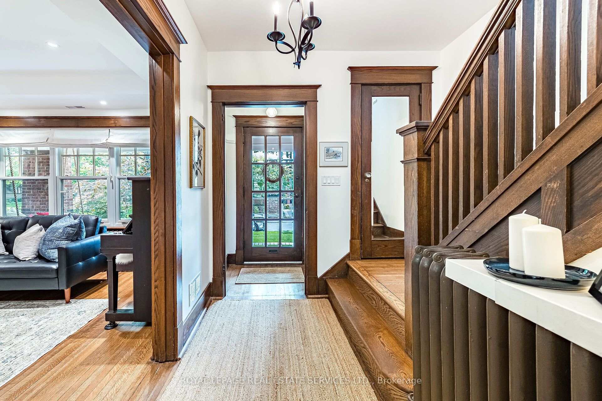 Photo 10 of 21 Eastbourne Crescent, Etobicoke, Mimico — HOMEH