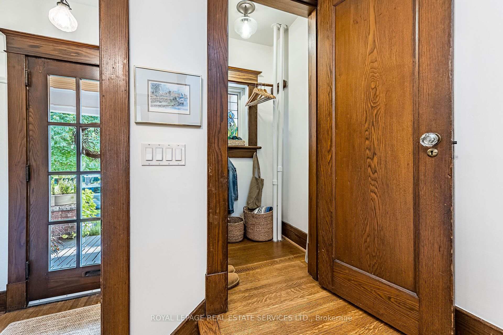 Photo 11 of 21 Eastbourne Crescent, Etobicoke, Mimico — HOMEH