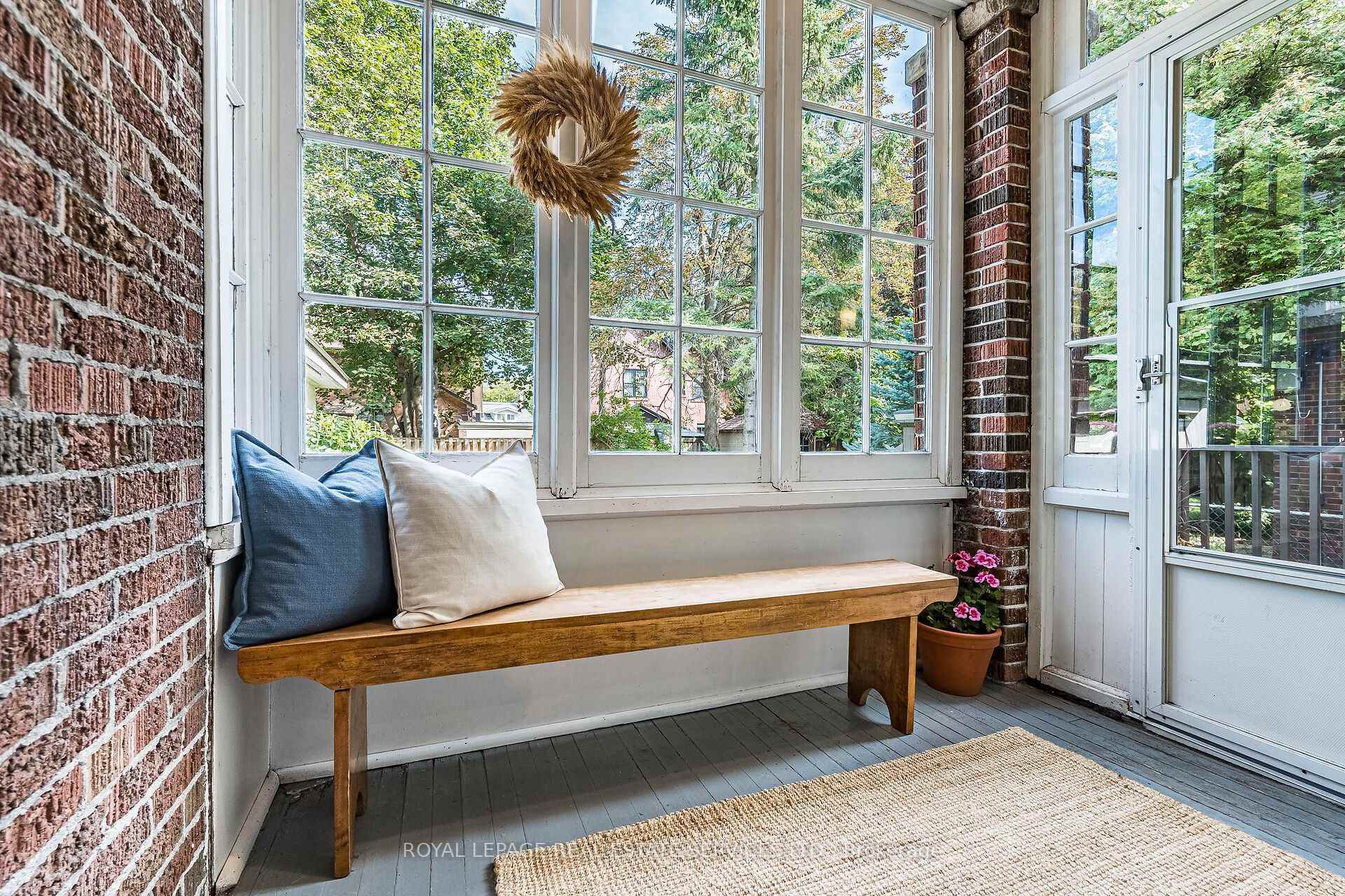Photo 23 of 21 Eastbourne Crescent, Etobicoke, Mimico — HOMEH