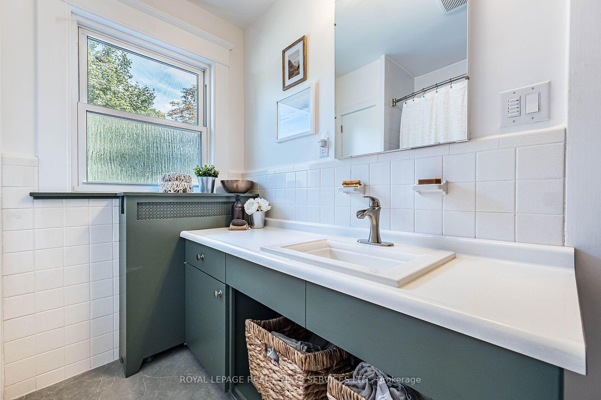 Photo 36 of 21 Eastbourne Crescent, Etobicoke, Mimico — HOMEH