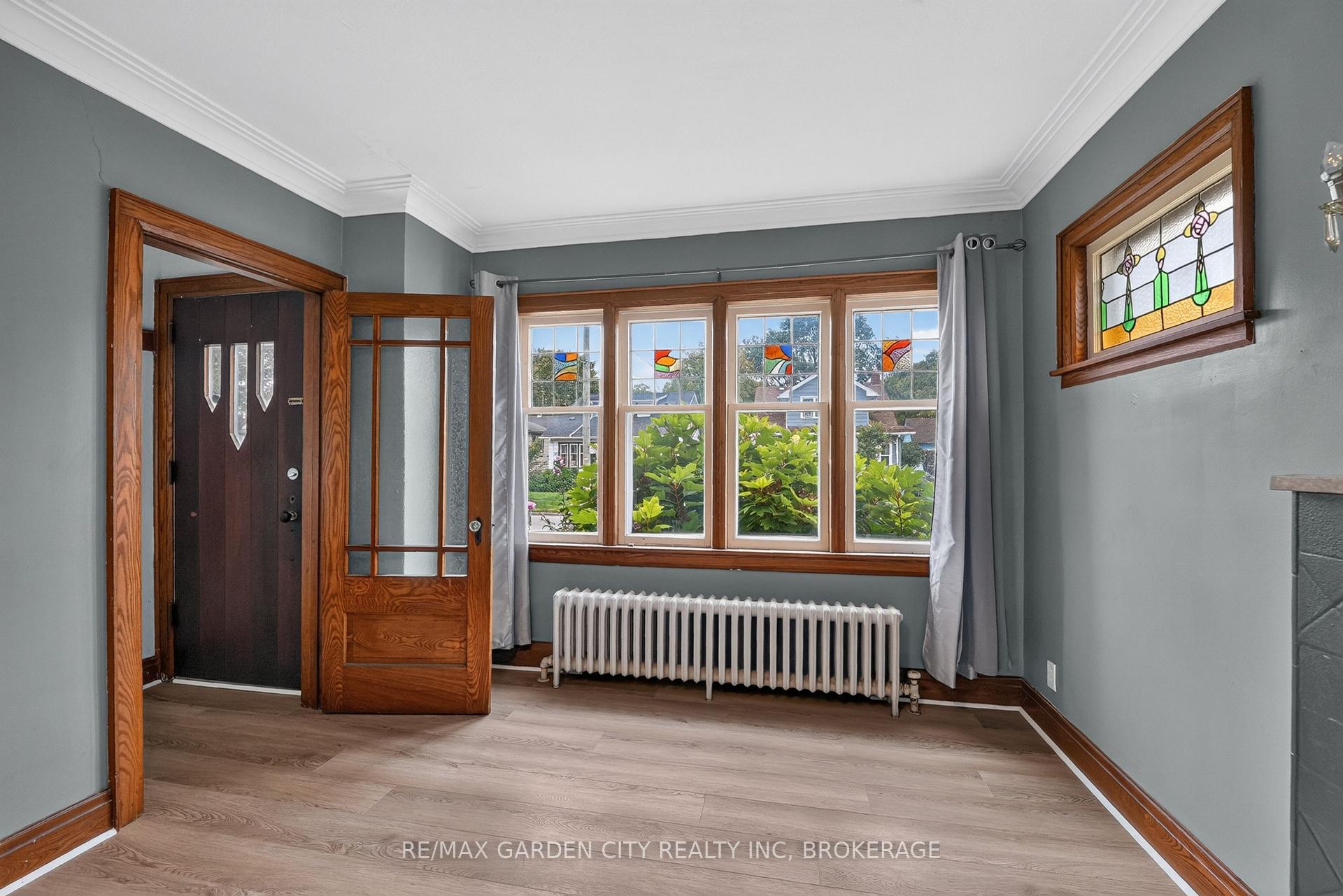 Photo 4 of 74 Wiley Street, St. Catharines, Downtown — HOMEH