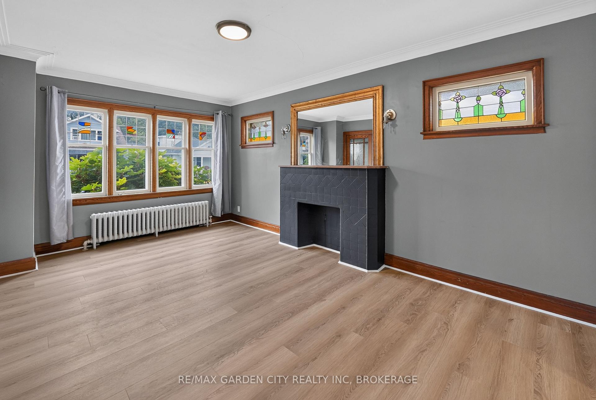 Photo 6 of 74 Wiley Street, St. Catharines, Downtown — HOMEH