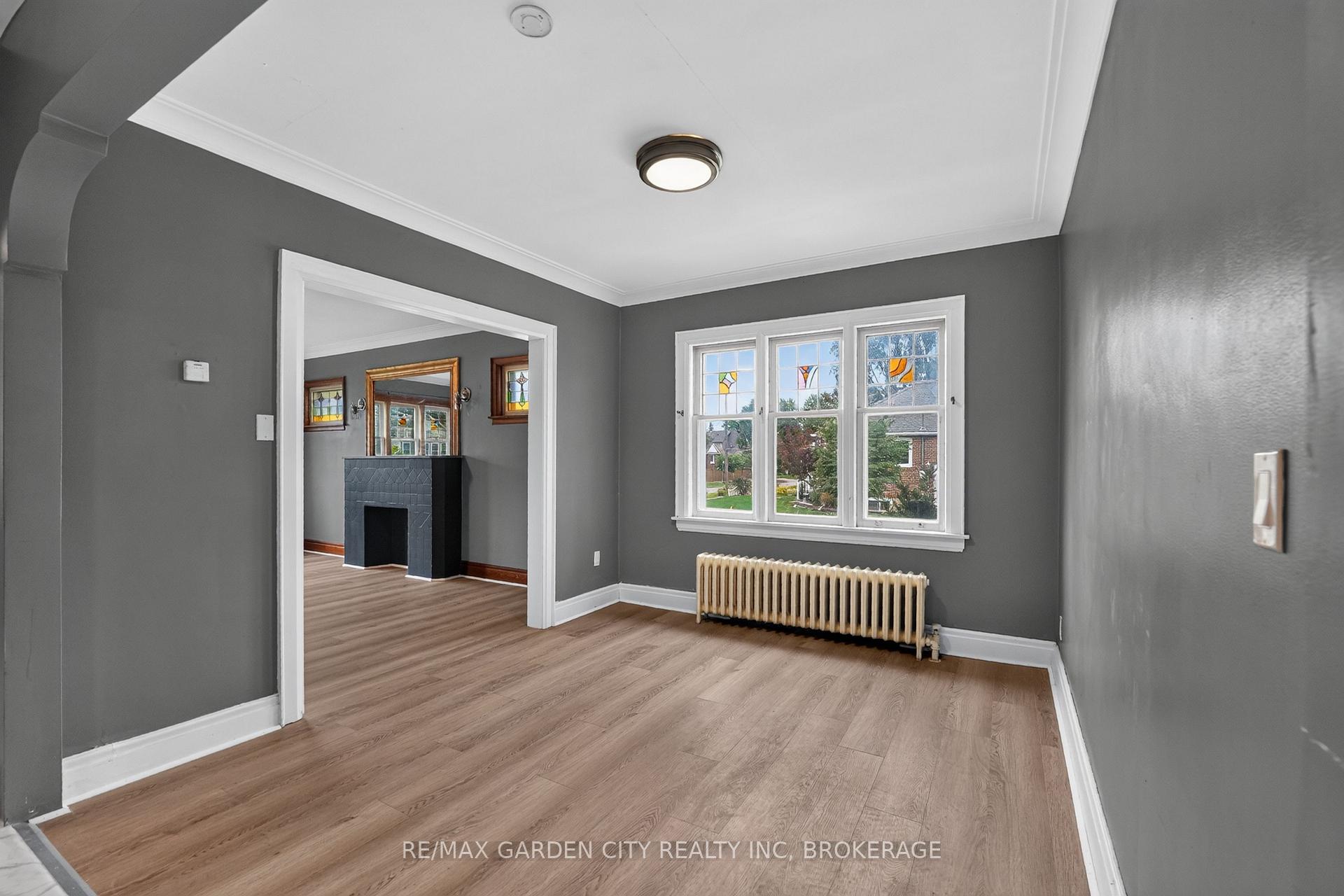Photo 8 of 74 Wiley Street, St. Catharines, Downtown — HOMEH