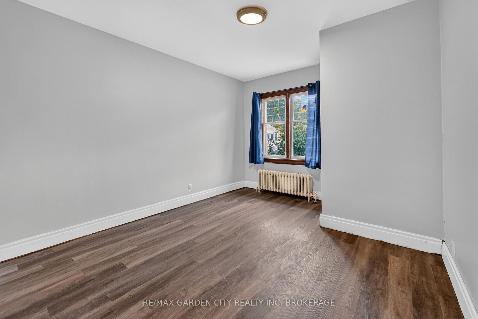Photo 13 of 74 Wiley Street, St. Catharines, Downtown — HOMEH