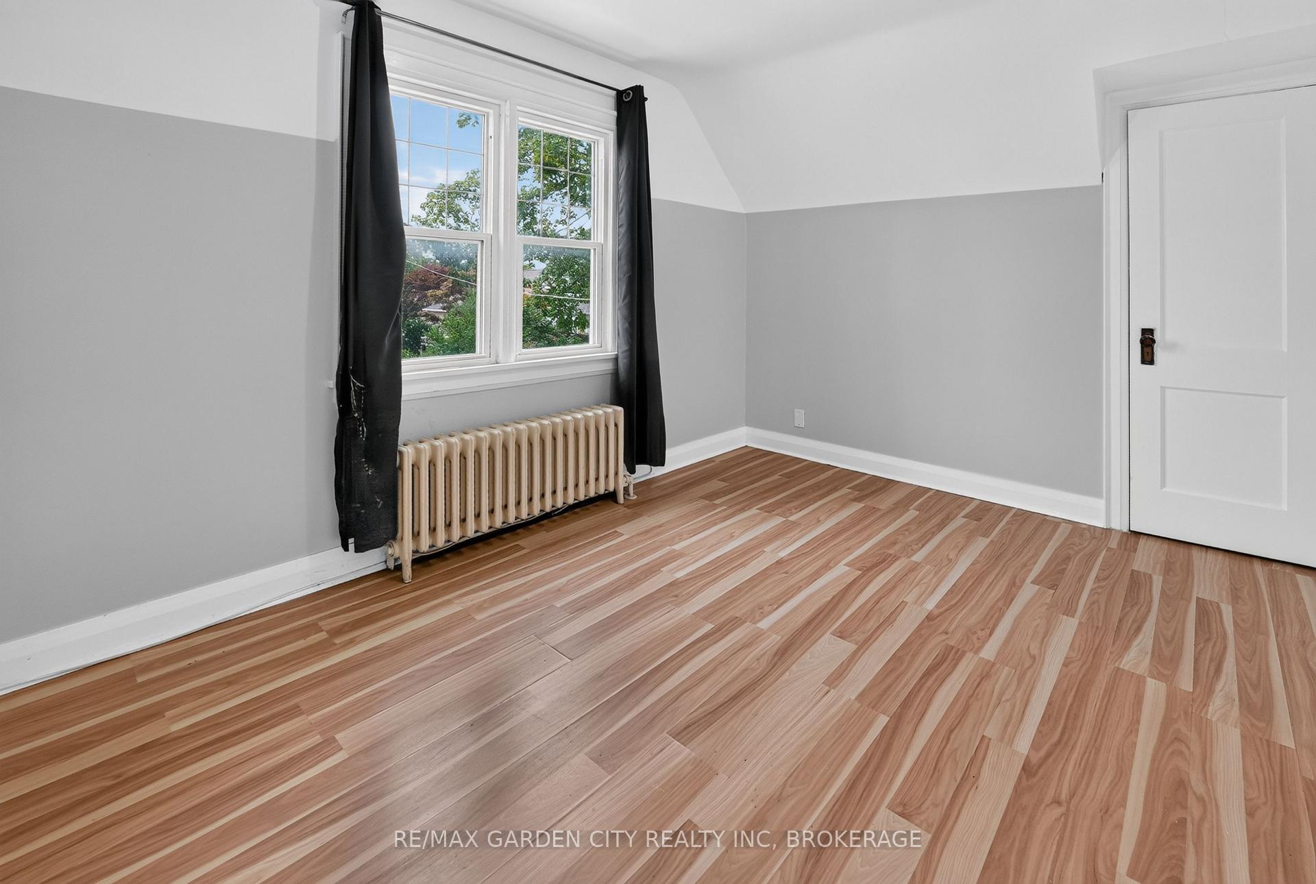 Photo 17 of 74 Wiley Street, St. Catharines, Downtown — HOMEH