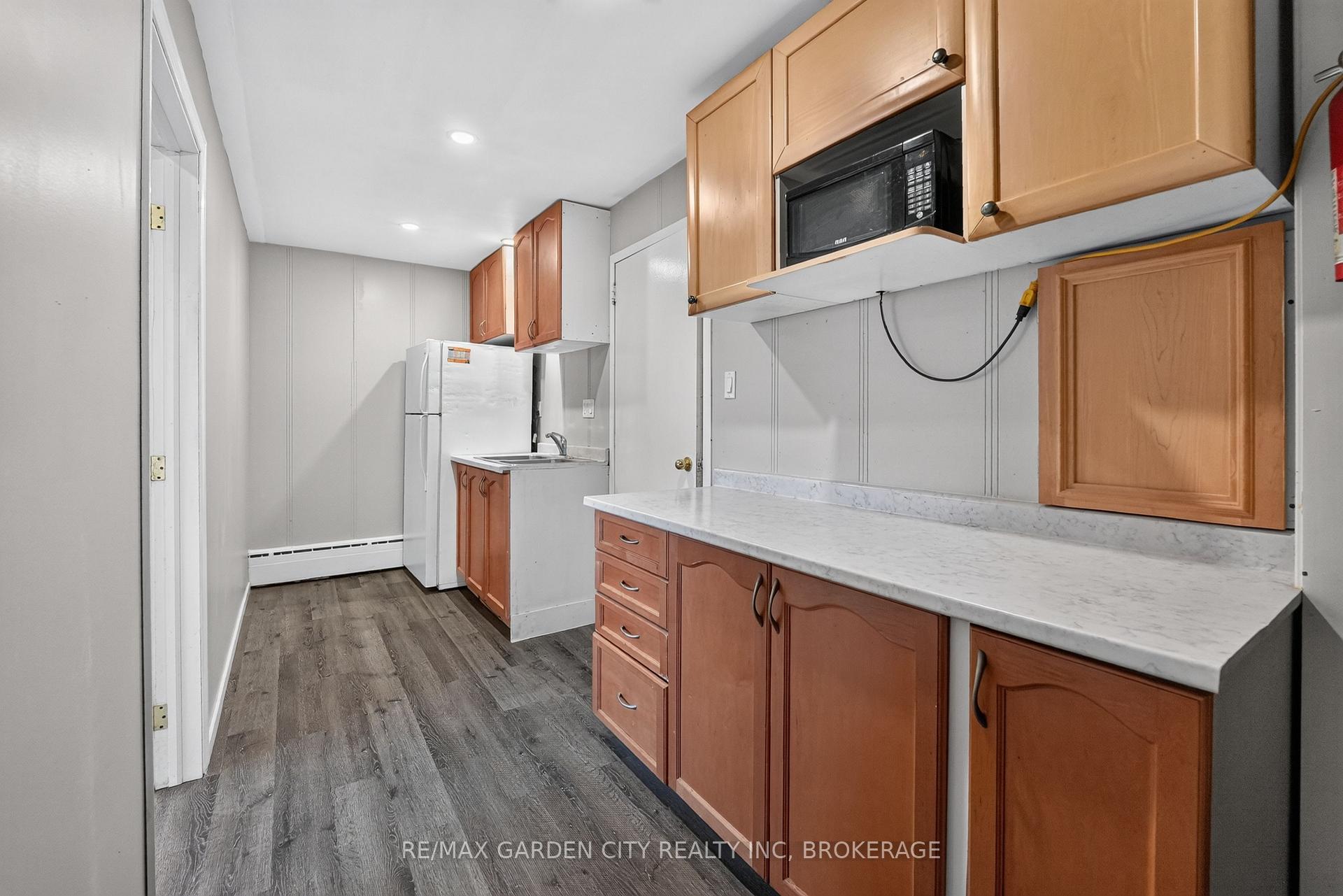 Photo 24 of 74 Wiley Street, St. Catharines, Downtown — HOMEH