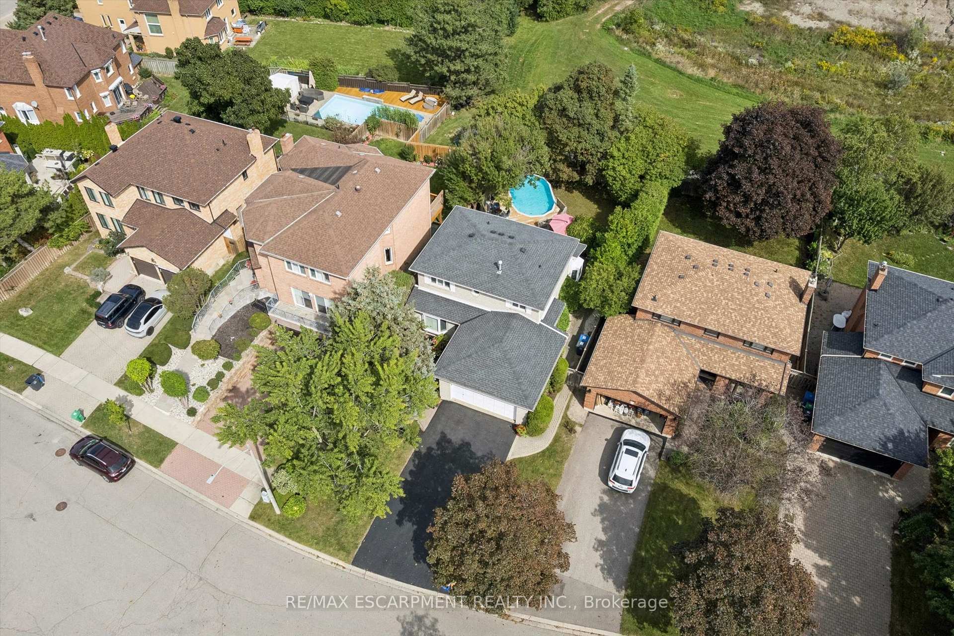 Photo 68 of 2203 Robin Drive, Mississauga, Sheridan — HOMEH