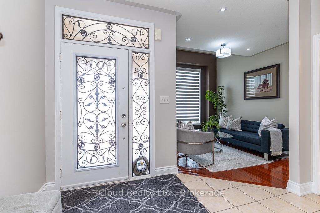 Photo 4 of 3340 Ferris Street, Burlington, Alton — HOMEH