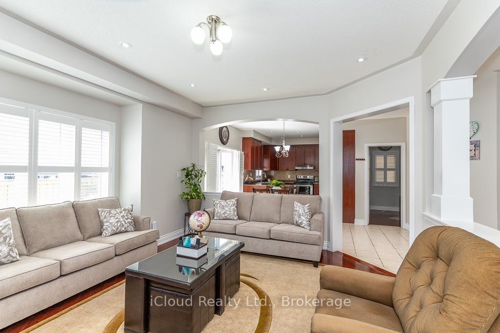 Photo 8 of 3340 Ferris Street, Burlington, Alton — HOMEH