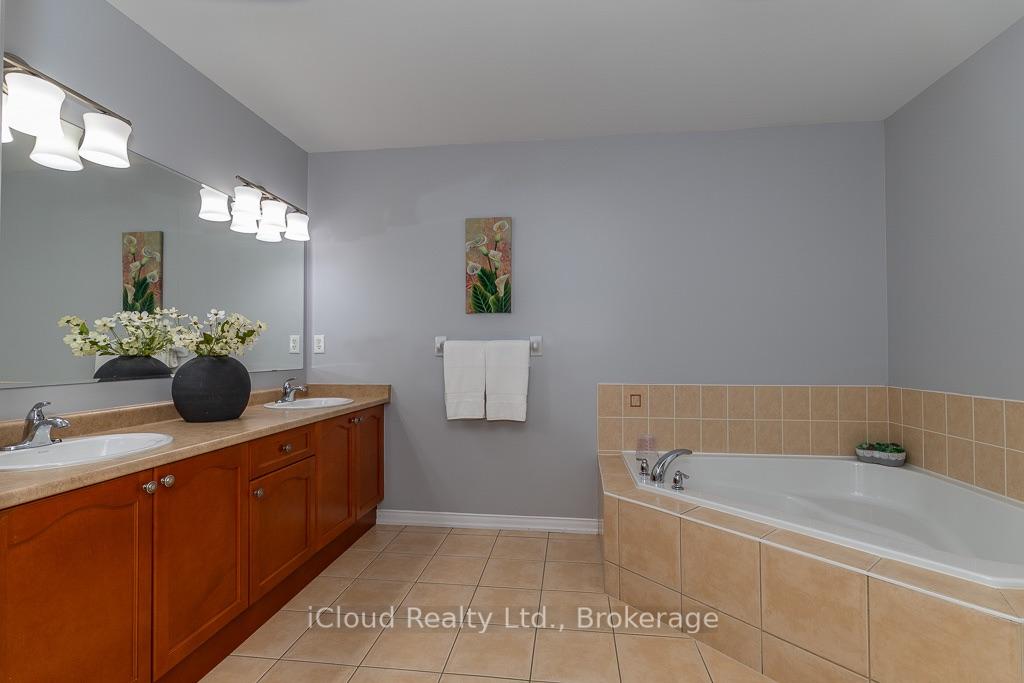 Photo 24 of 3340 Ferris Street, Burlington, Alton — HOMEH