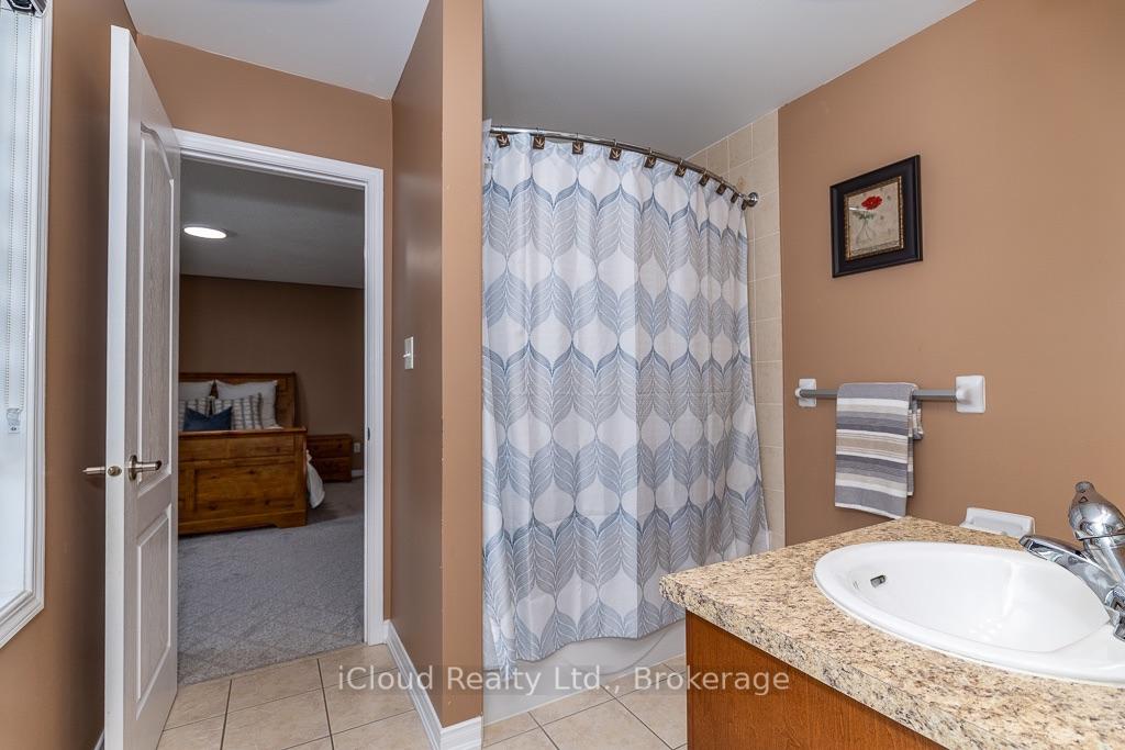 Photo 26 of 3340 Ferris Street, Burlington, Alton — HOMEH
