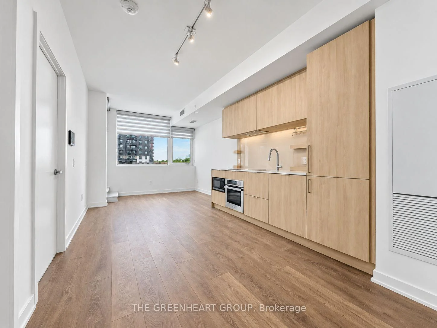 Photo 10 of Unit 217, 28 Ann Street, Mississauga, Port Credit — HOMEH