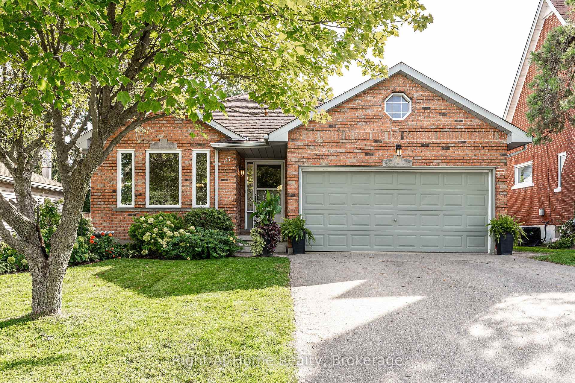 Photo 1 of 117 Pleasant Drive, Stratford — HOMEH